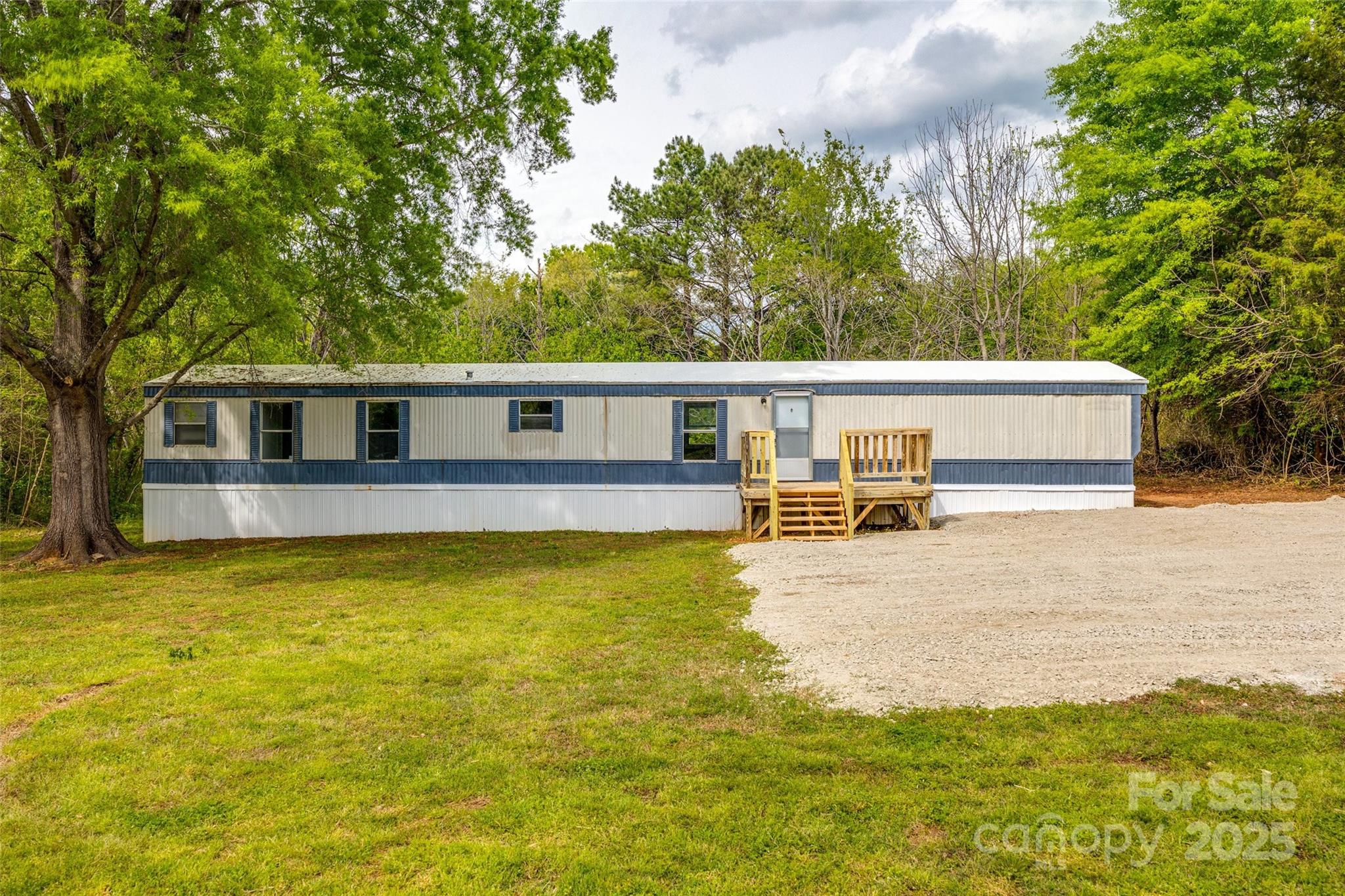 This charming rural home is the perfect blend of peace, value and opportunity. Featuring fresh paint and new flooring throughout, it's move-in ready and ideal for first-time buyers, downsizers, or investors looking for a great return. With no HOA fees and no city taxes, your monthly costs stay low - making this an incredibly affordable option in today’s market. Whether you're looking for a cozy home or a great investment property, this one checks the boxes. Financing is available through The Bank of York, so don't miss your chance to own a slice of the countryside at a great price!