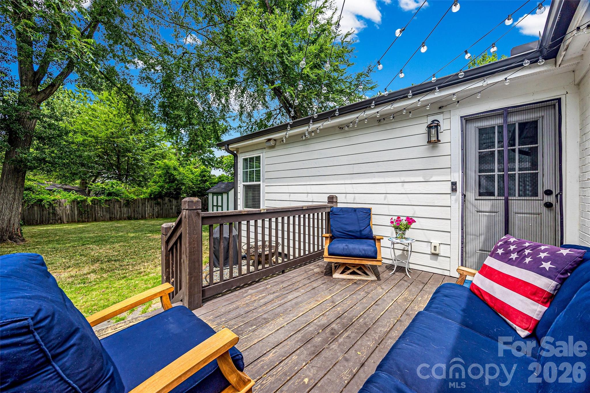 Camp Green - Residential