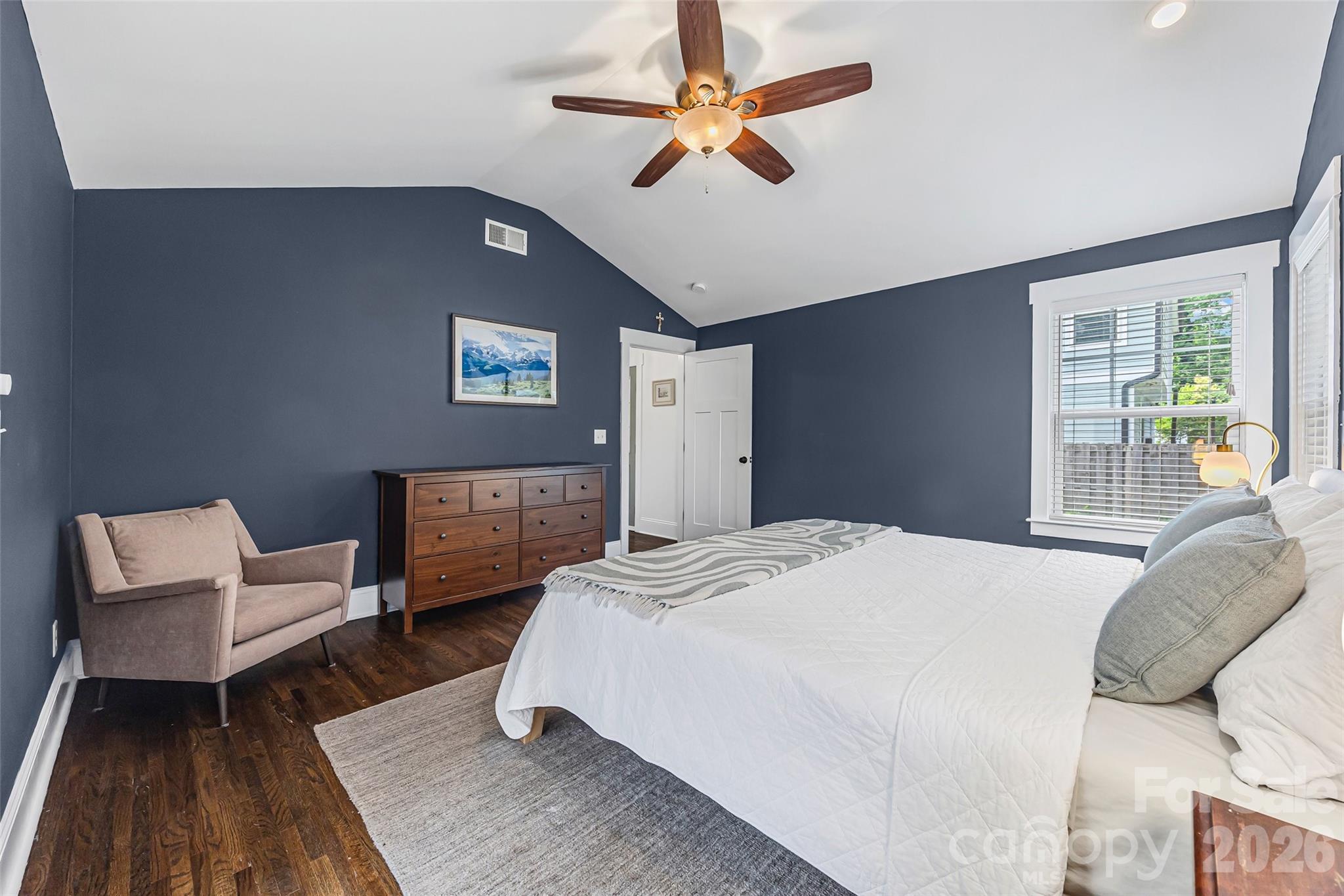 Camp Green - Residential