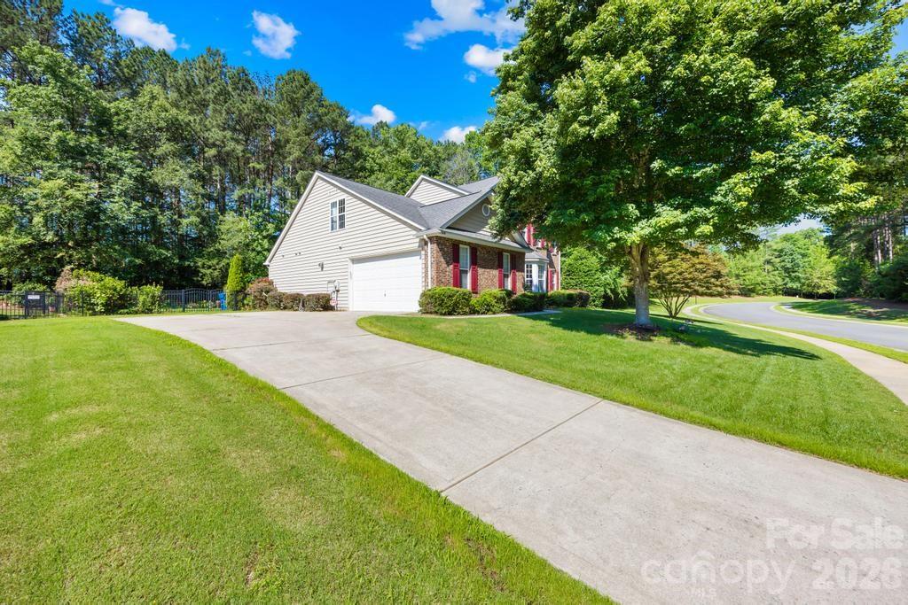 Wesley Oaks - Residential