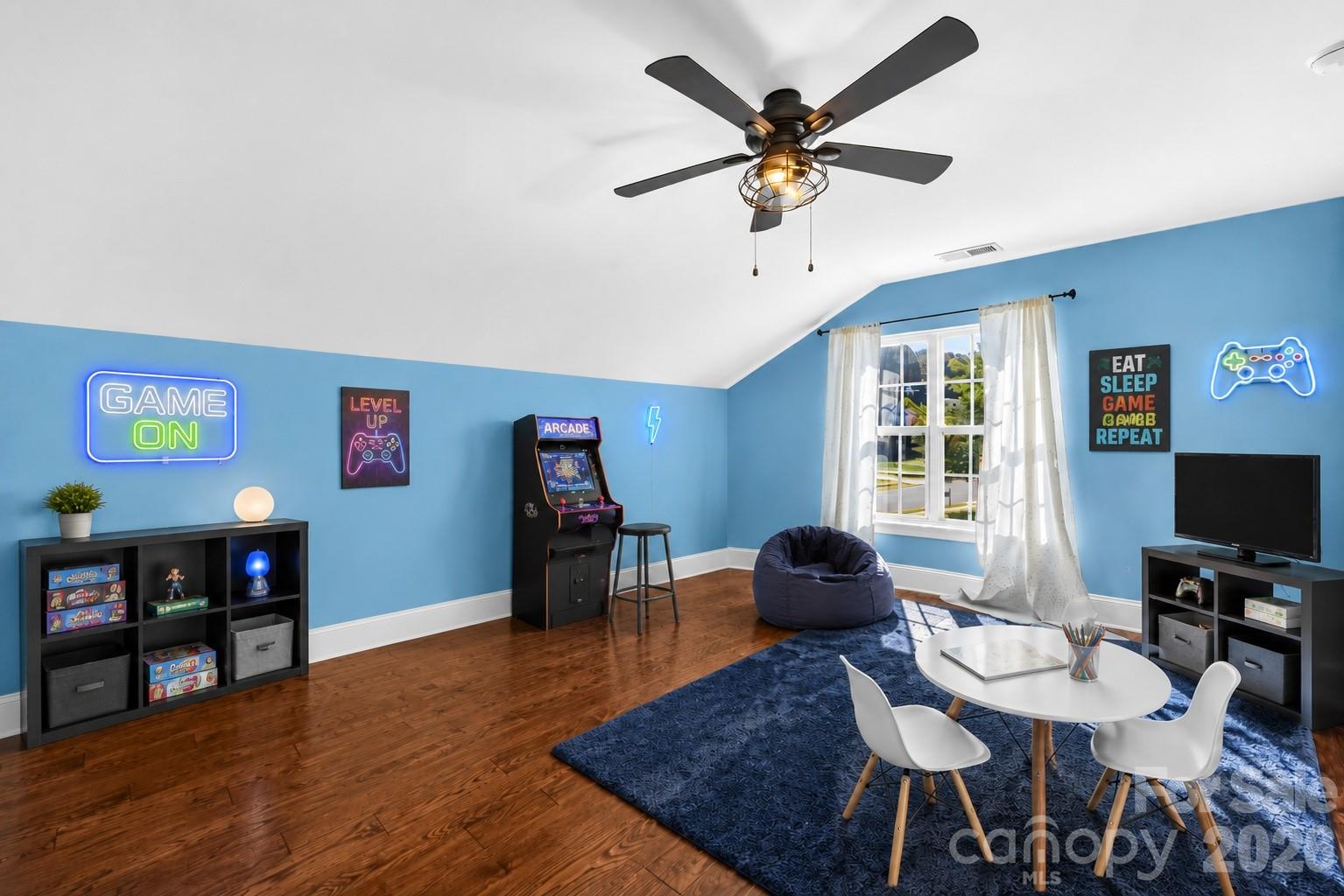 Wesley Oaks - Residential