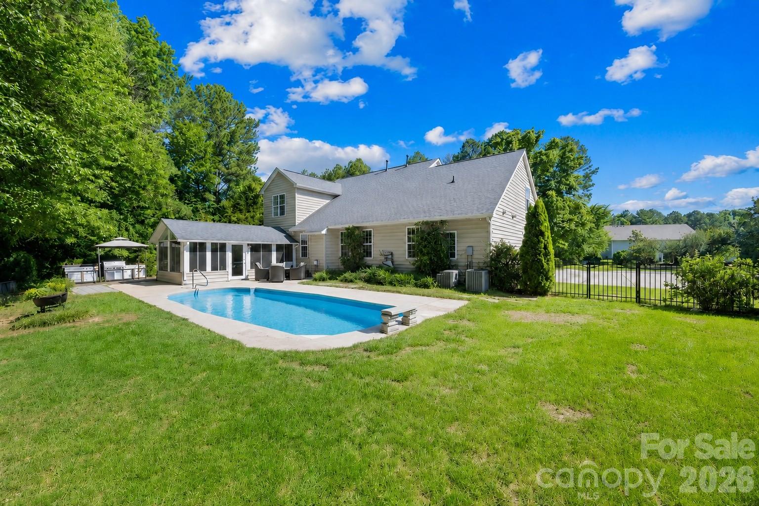 Wesley Oaks - Residential