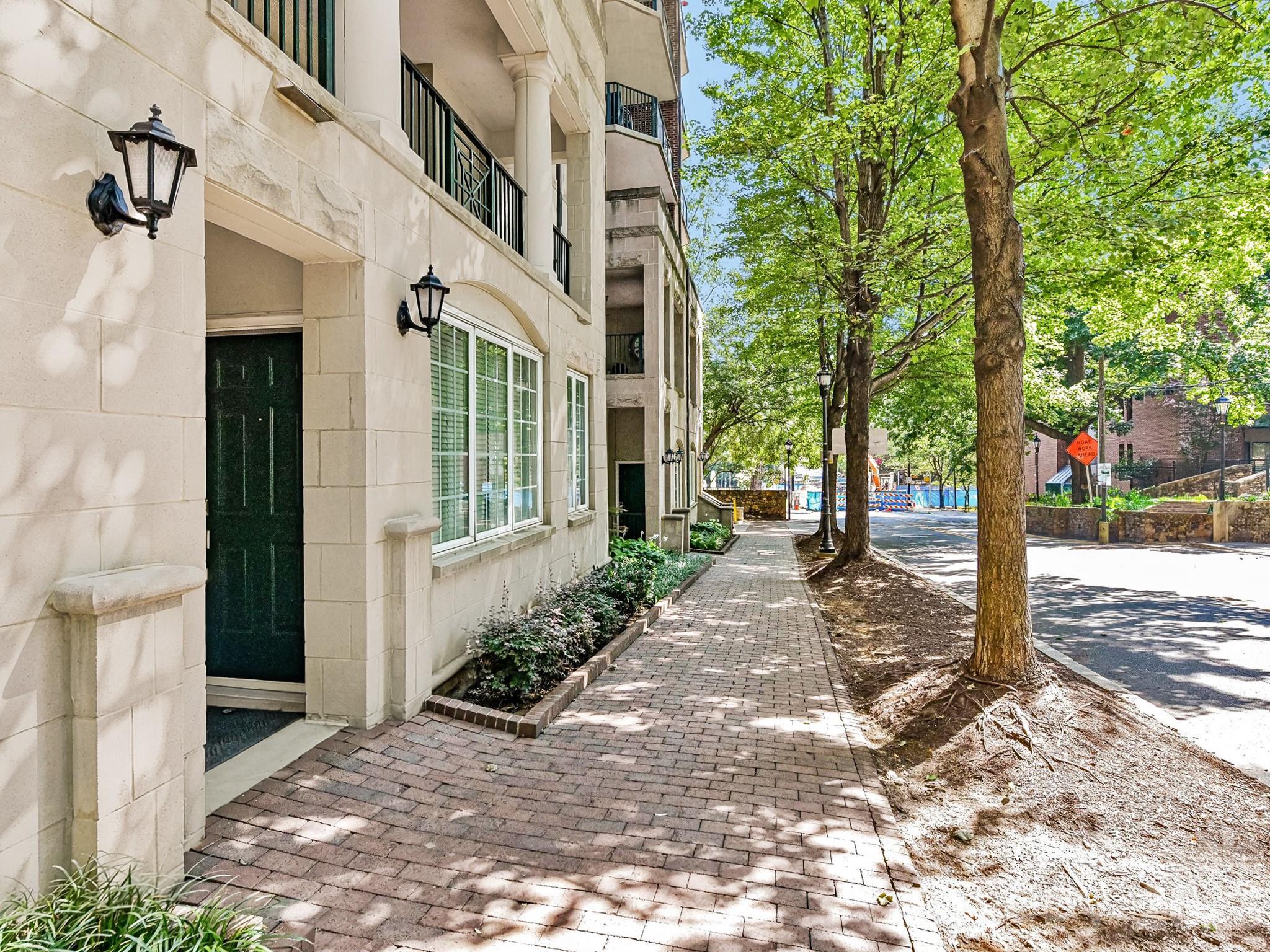 Fifth and Poplar - Residential