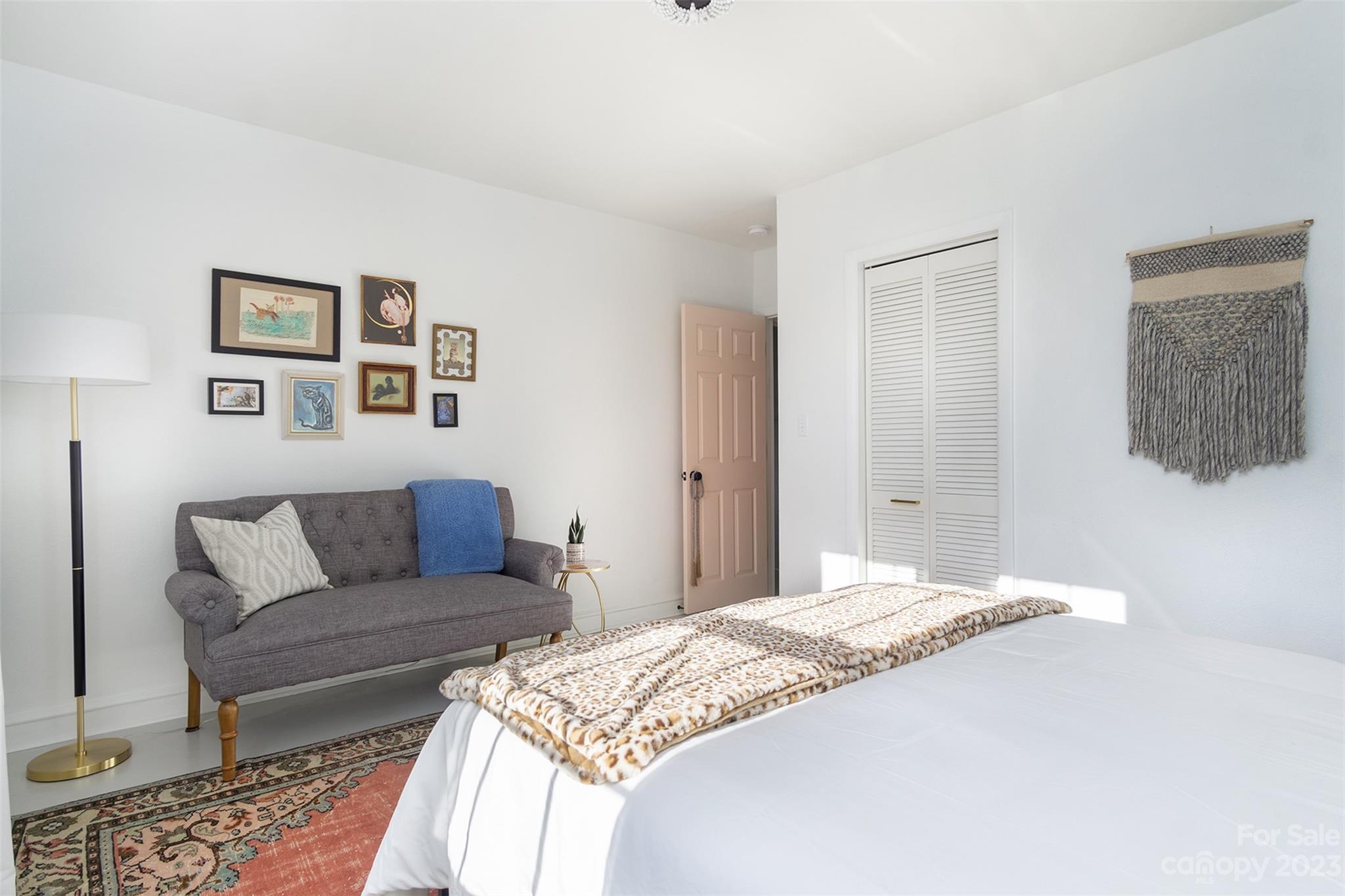 Royal Pines - Residential