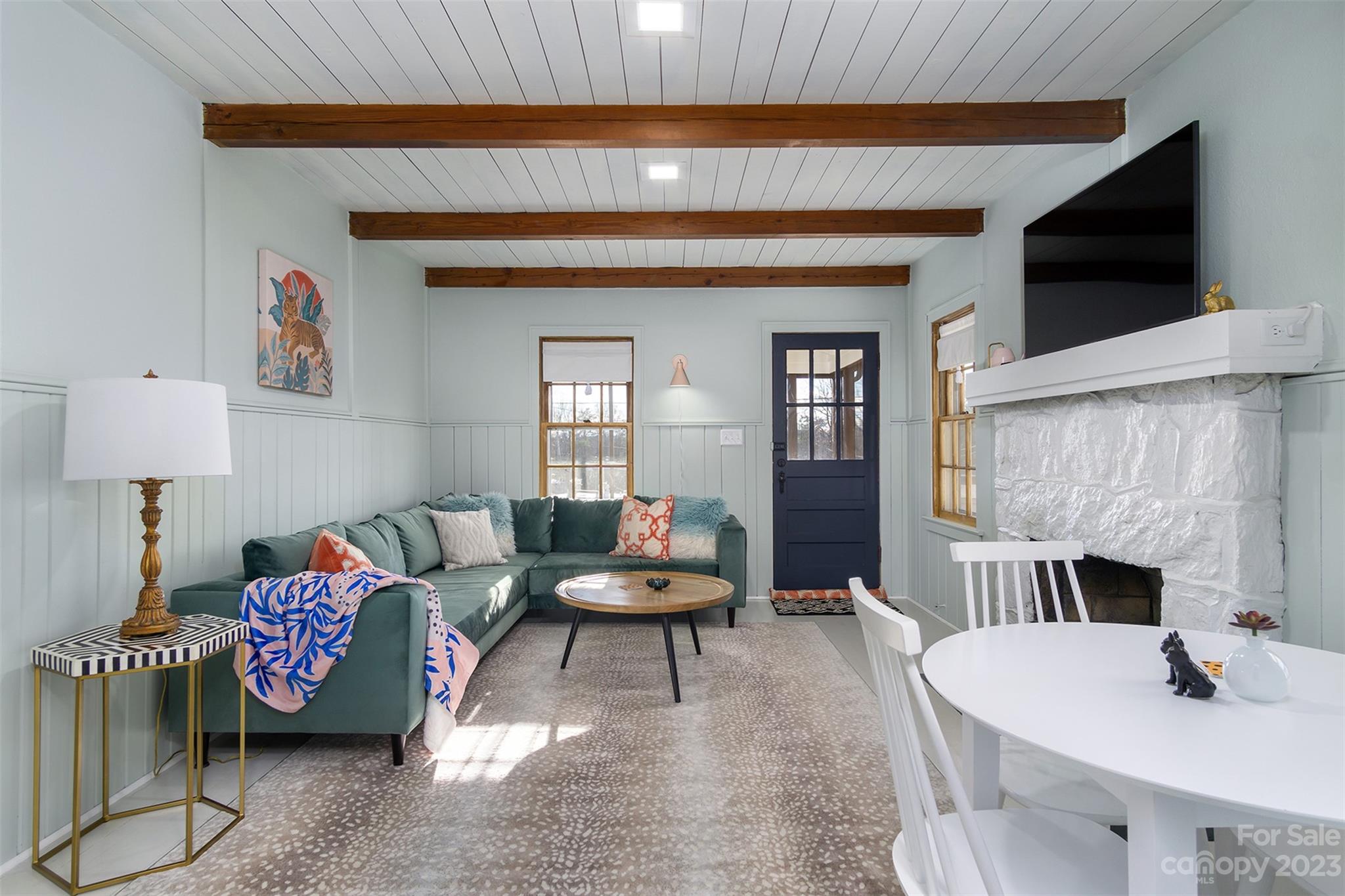 Royal Pines - Residential