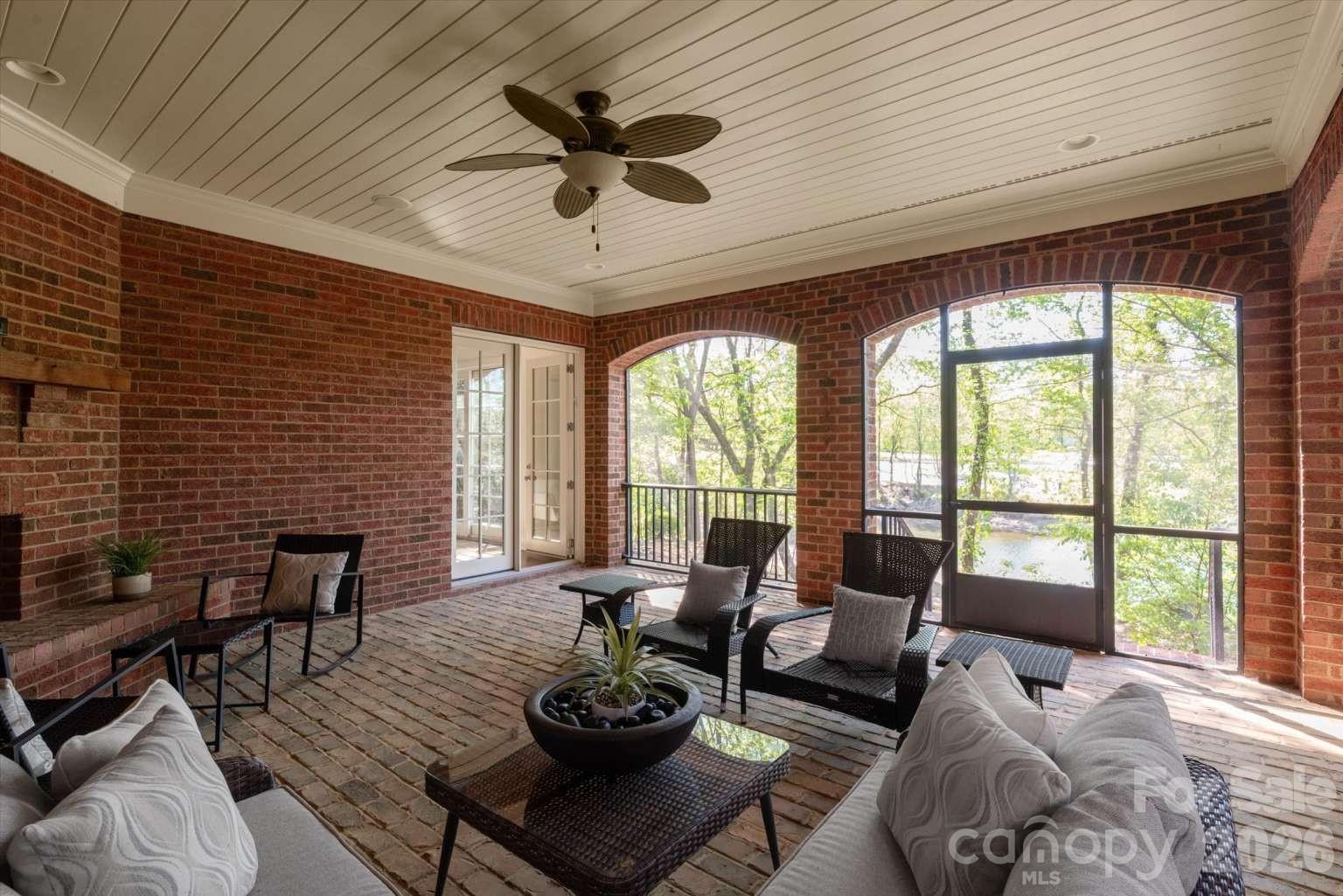 Captains Point - Residential