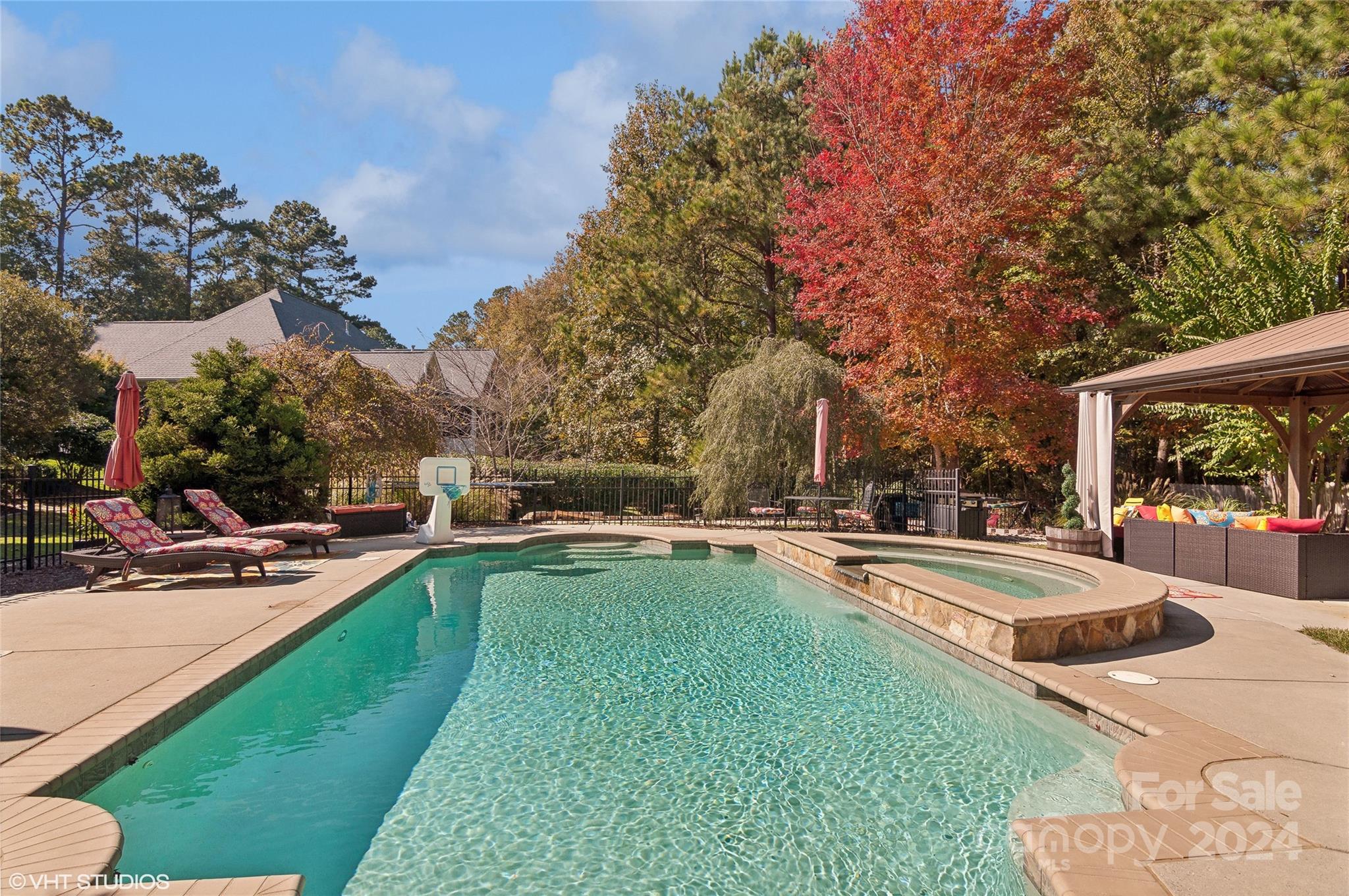 Water Edge - Residential