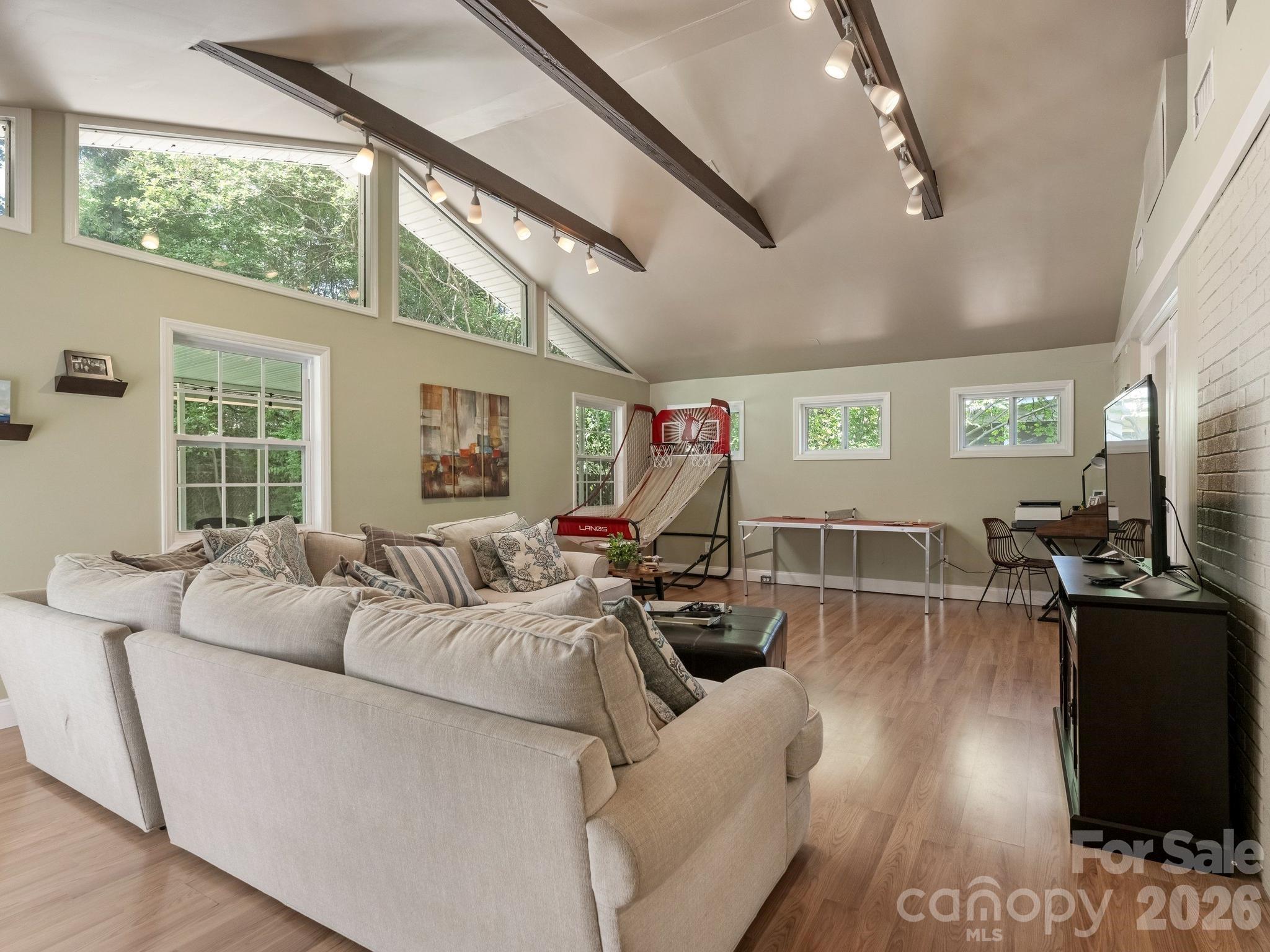 Madison Park - Residential