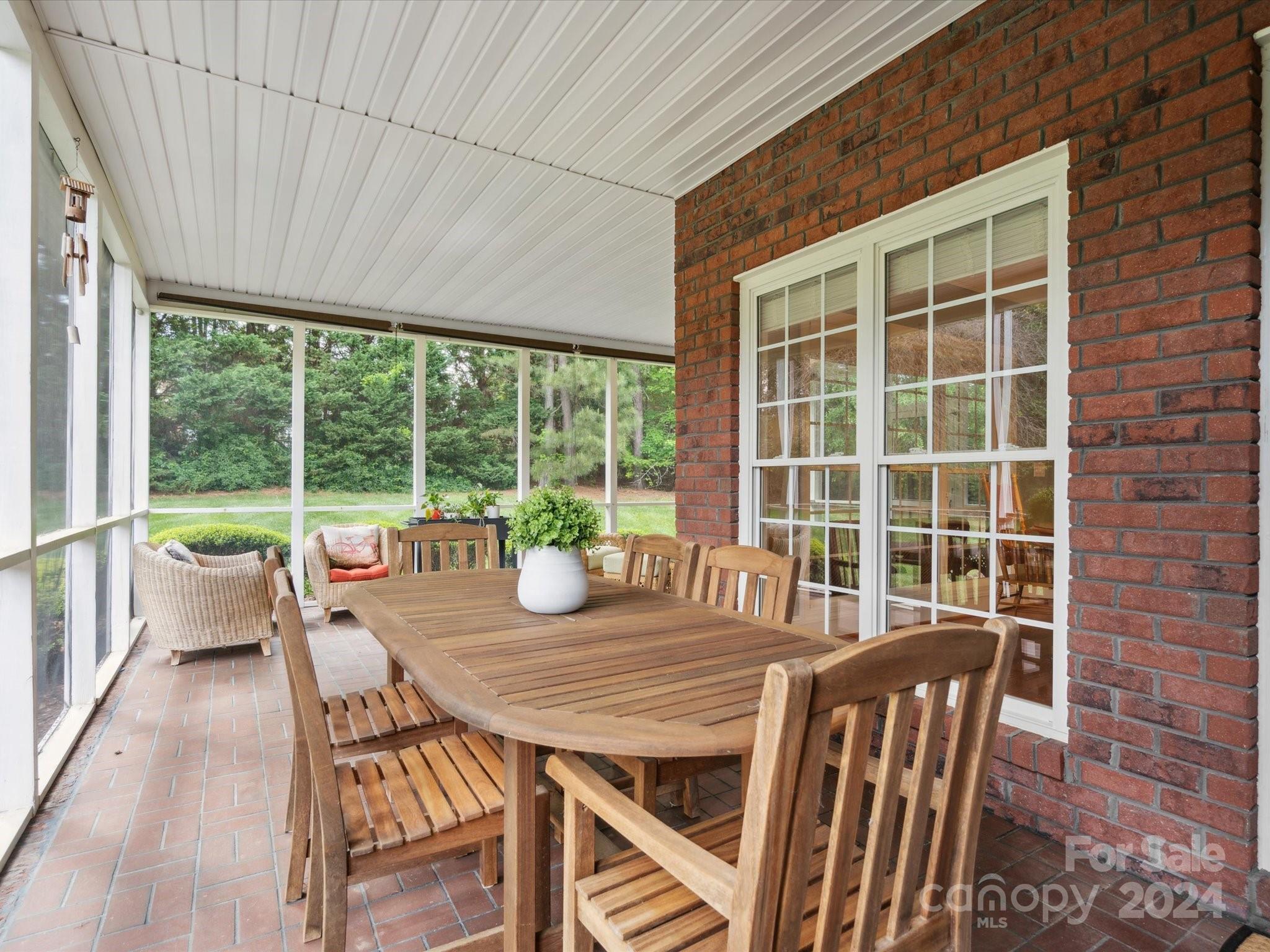 Laurel Creek - Residential