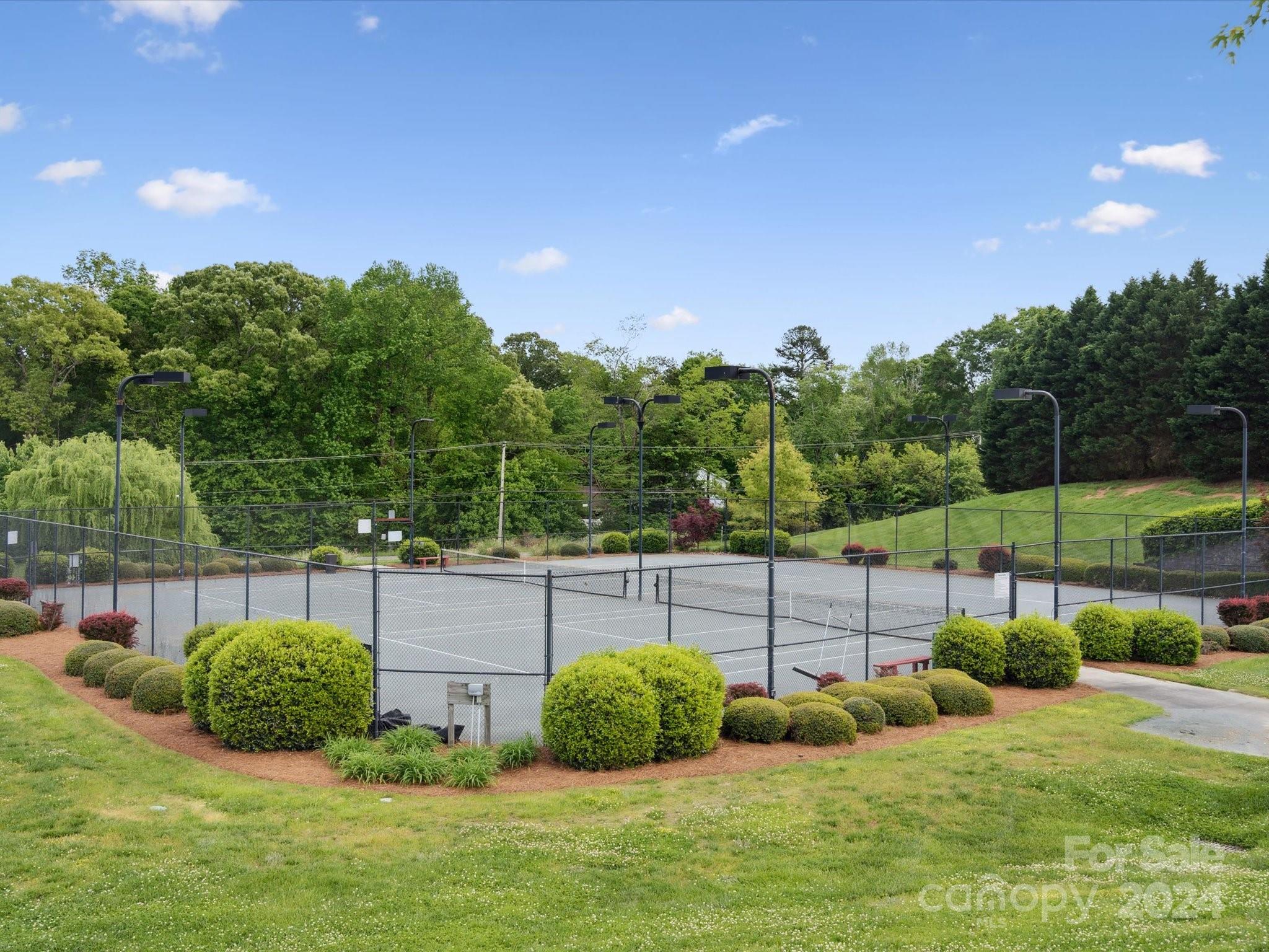 Laurel Creek - Residential