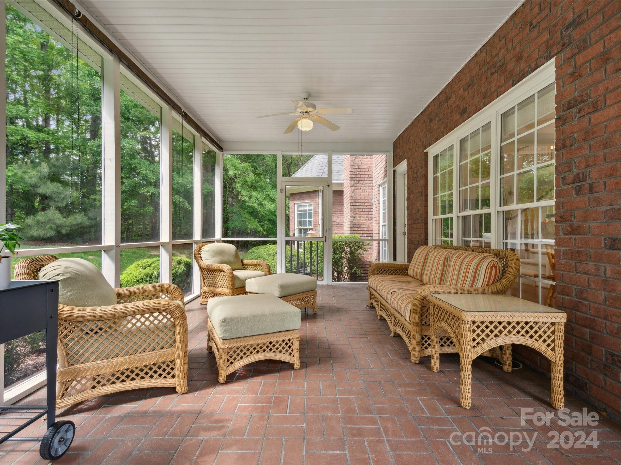 Laurel Creek - Residential