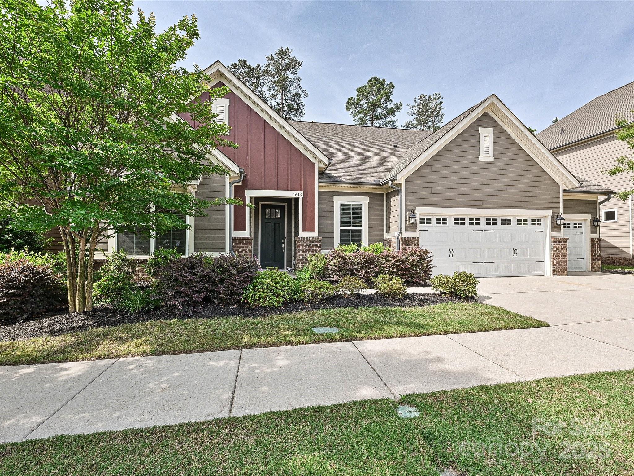 Welcome to the serene Brayden community, where this beautifully designed home offers the perfect blend of comfort, versatility, and timeless charm. Enjoy the appeal of main-level living, complemented by a spacious upstairs bonus room, full bath and hall closet — ideal for a fourth bedroom, second home office, or private retreat.
The split bedroom floor plan on the main level adds both functionality and privacy, while the open-concept gourmet kitchen is a chef’s dream featuring high-end appliances, abundant counter space, and a convenient center island perfect for meal prep and entertaining.
The luxurious primary suite is a true retreat, boasting a generously sized bedroom, walk-in closet, and a newly remodeled spa-like bathroom. Step outside to the beautiful screened porch, perfect for enjoying peaceful mornings or unwinding in the evenings while taking in views of the wooded preserve behind the home.
Additional highlights include a three-car garage offering convenience and ample storage. This home effortlessly combines modern amenities with classic style, creating a warm and welcoming atmosphere throughout.
Community amenities include a clubhouse, pool, two playgrounds, two ponds, walking trails, and walkable dining options—all within the award-winning Fort Mill School District.