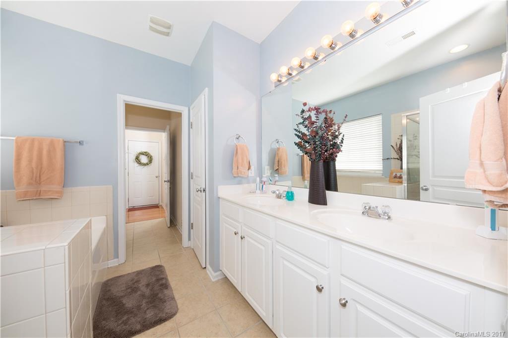 Ridge Pointe - Residential