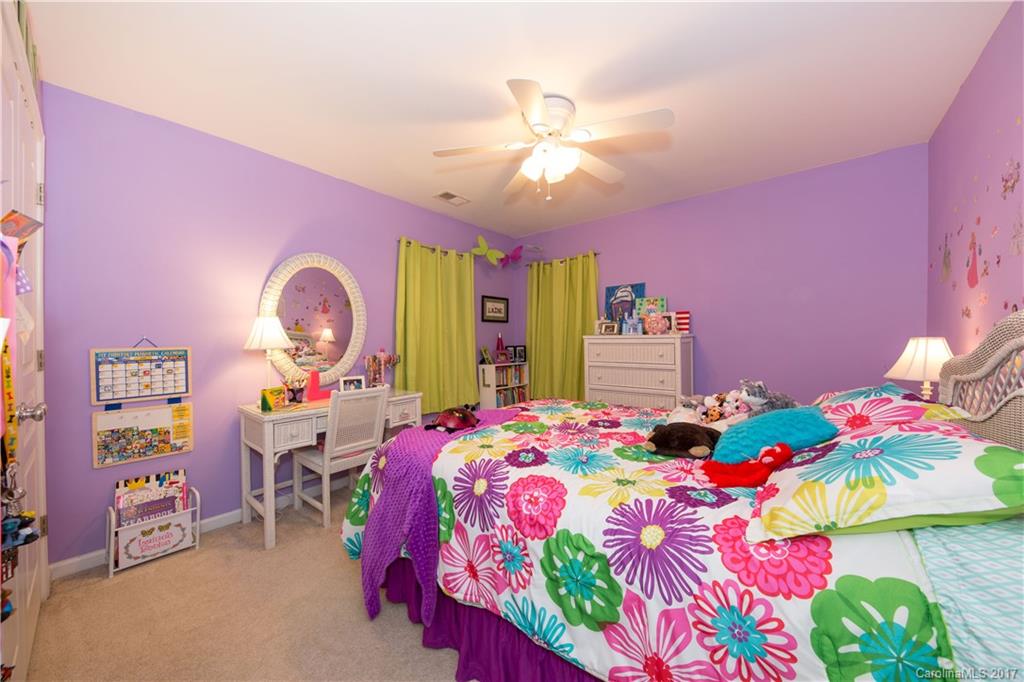Ridge Pointe - Residential