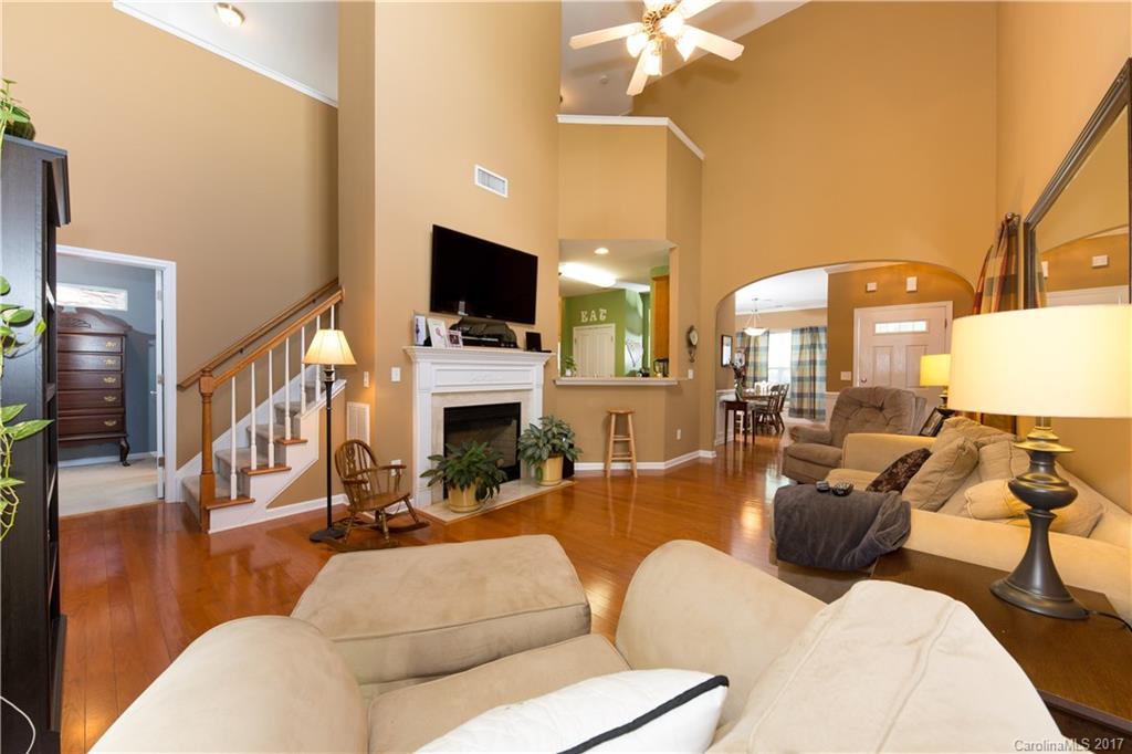 Ridge Pointe - Residential