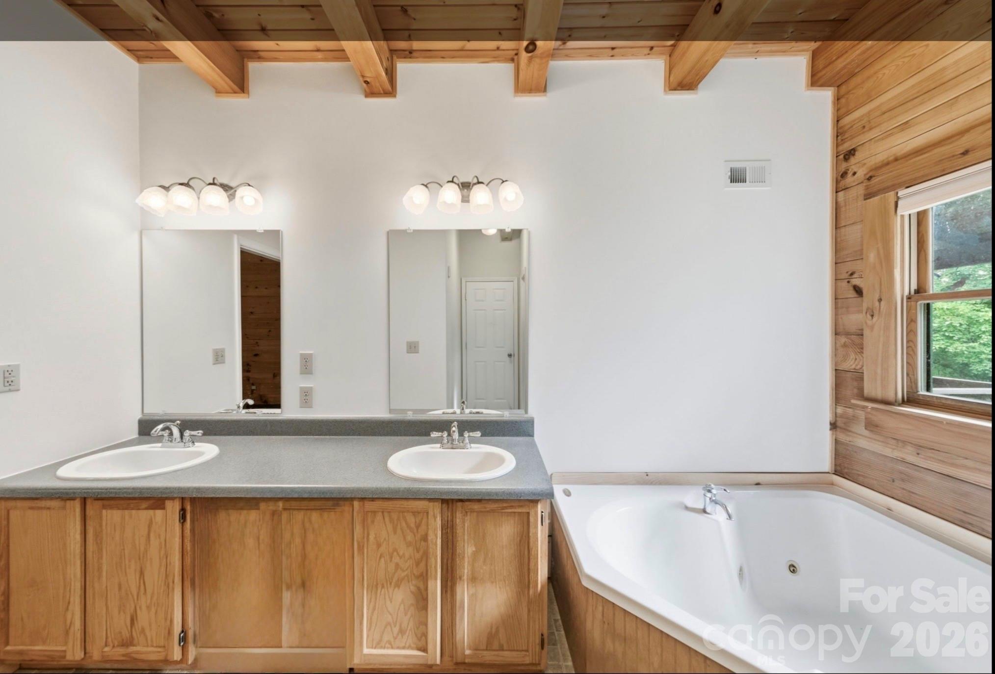 Mountain Oak - Residential