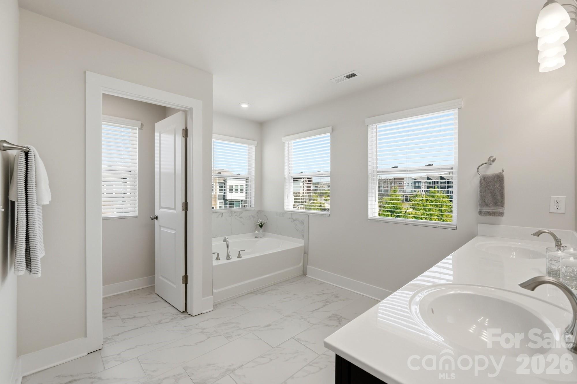 Aria at the Park - Residential