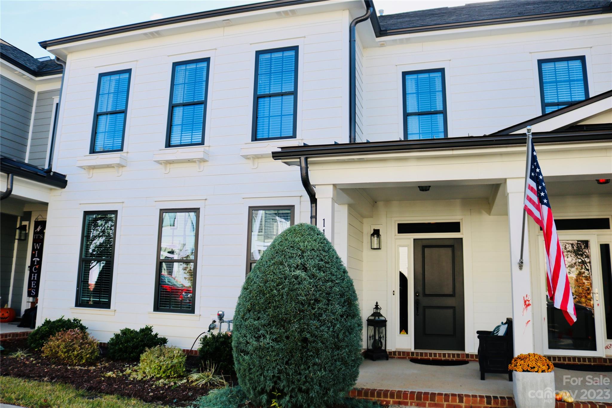 Are you looking for an awesome opportunity to own this amazing Townhome? This Modern upscale 3 bedroom is immaculate and shows like new, featuring an open floor plan design with a large great room, gourmet island style kitchen with stainless appliances and wall over, dinning area, plus private office with french door entry. Upper level primary bedroom is beyond description and is its very on oasis w/sitting area with not one, but two walk in closets plus a spa-like bath. You will be amazed at the amount of storage, in the pull down attic. This prime location is super close to shopping, restaurants, parks and more! ??  Pictures do not do this home justice.