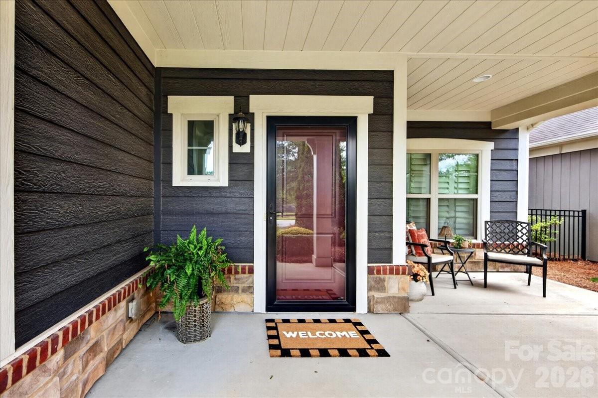 The Courtyards at Emerald Lake - Residential