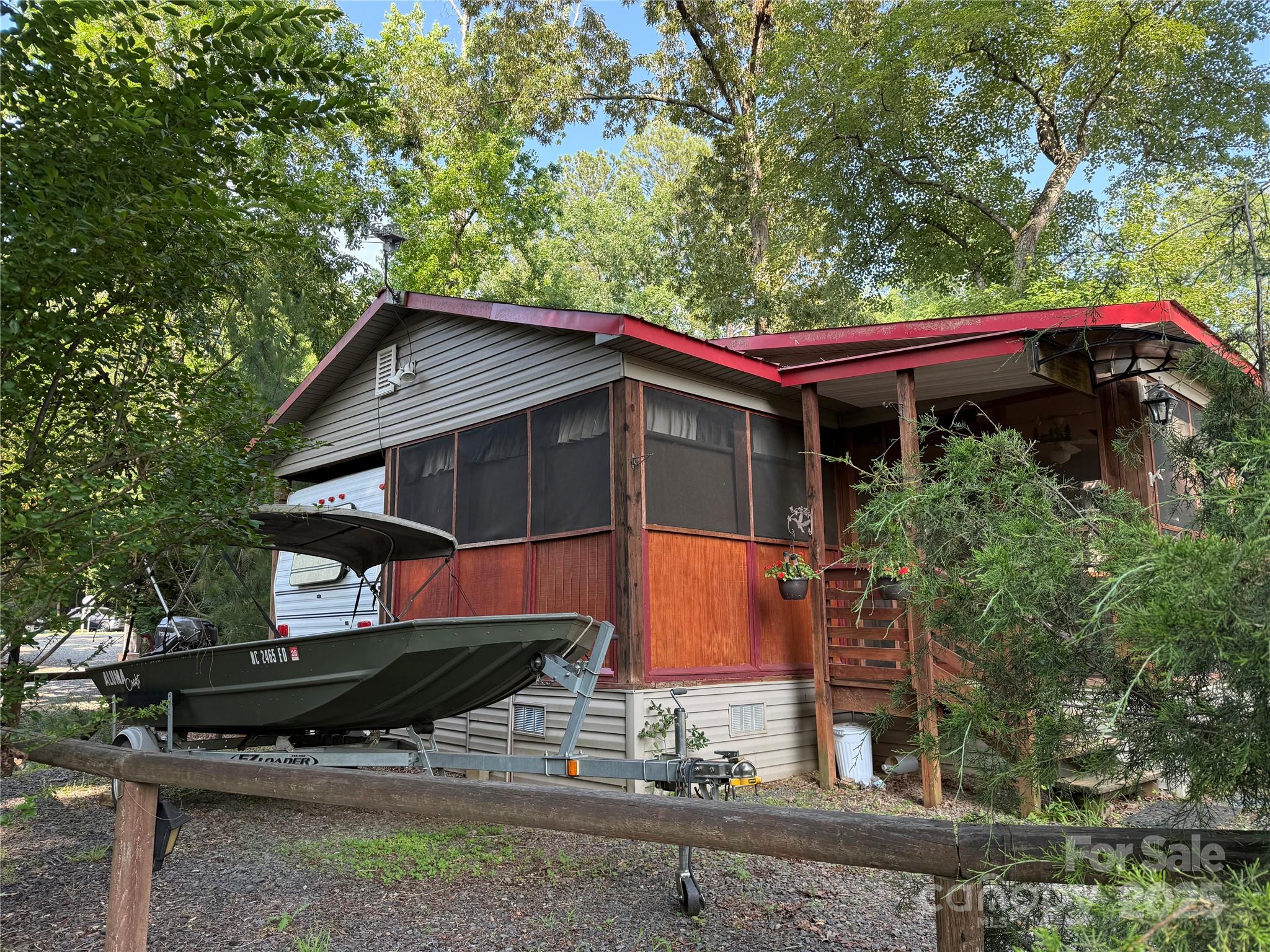 Twin Harbor - Residential