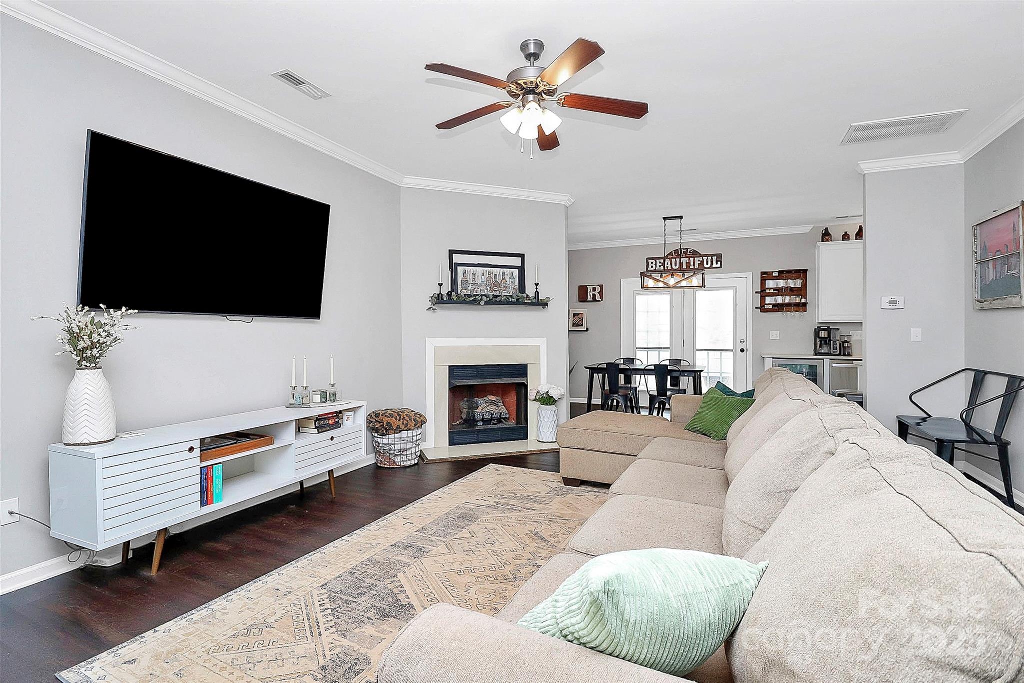 Jones Branch - Residential