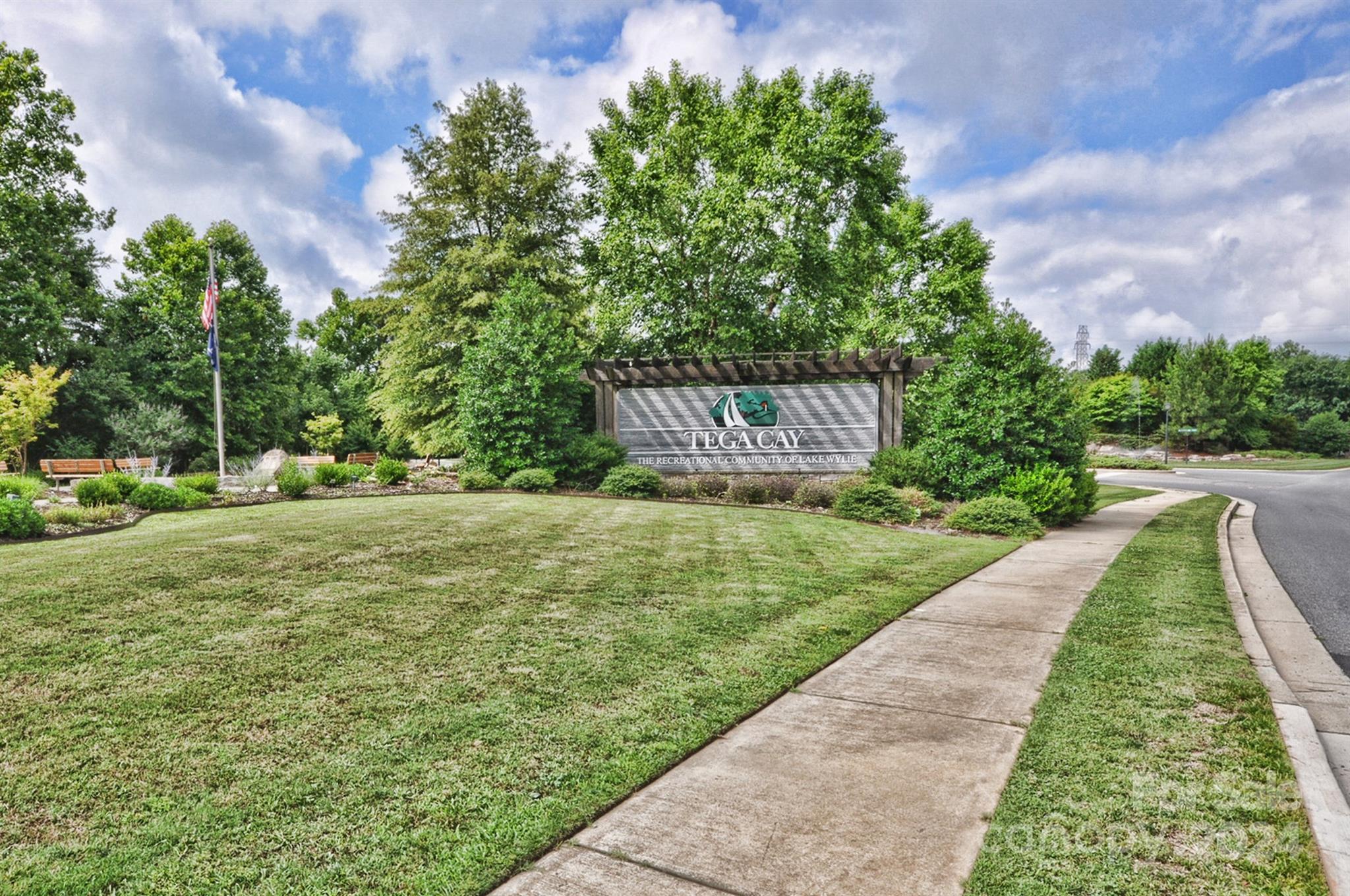 Lake Shore - Residential