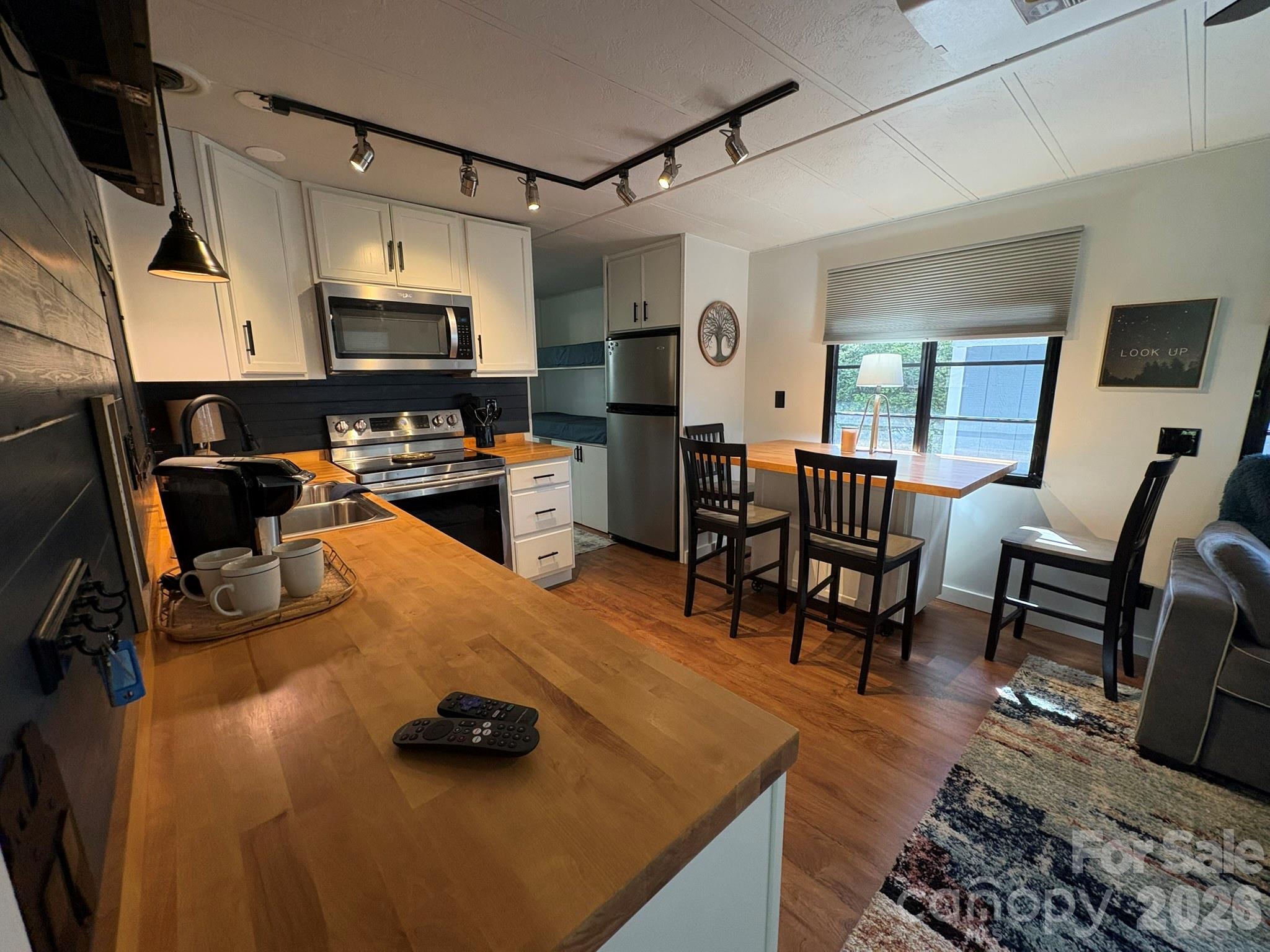 Linville Land Harbor - Residential
