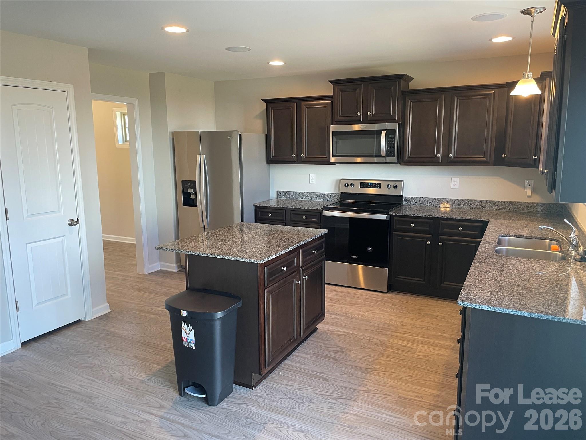 Hunters Crossing - Residential Lease
