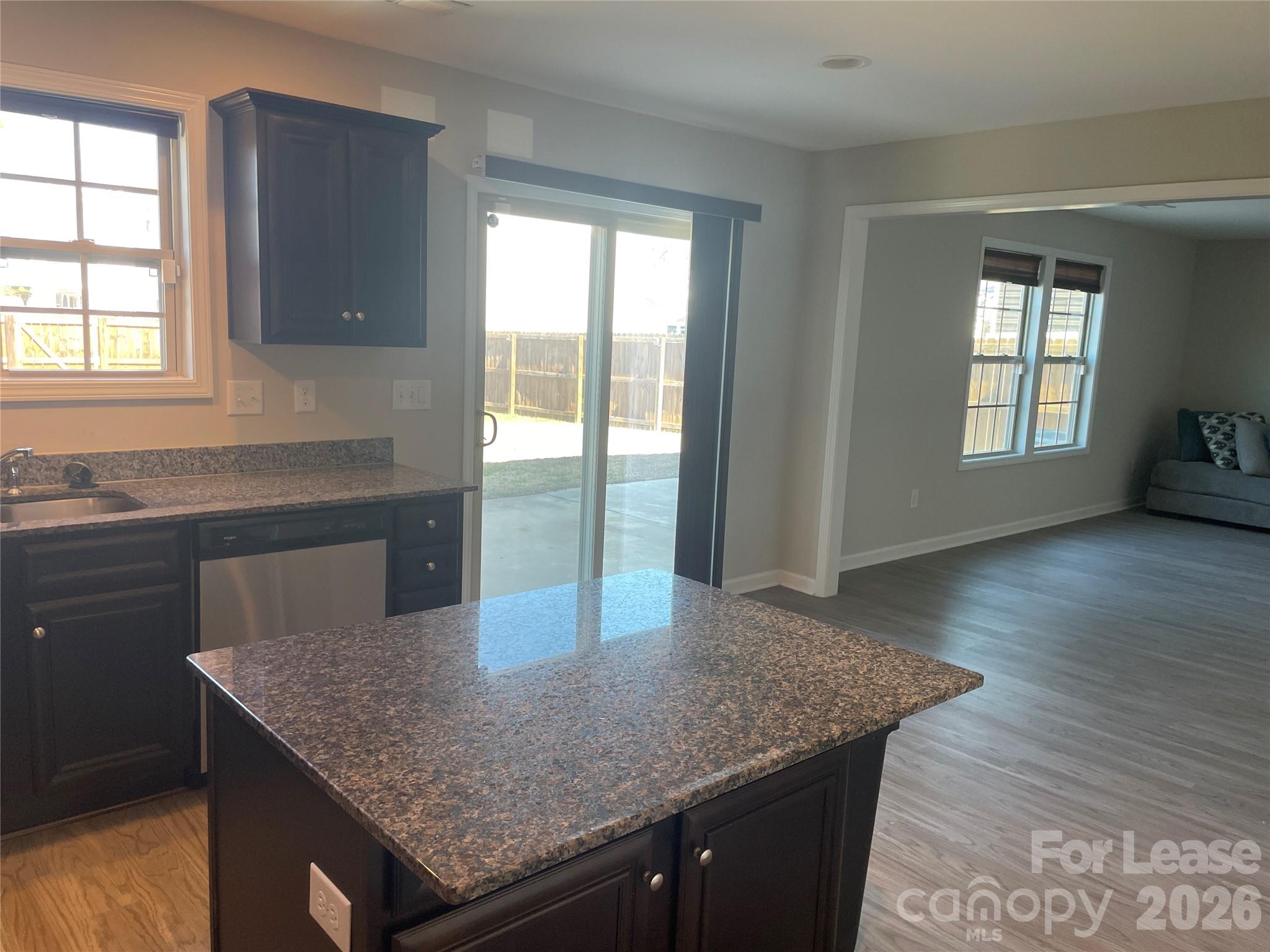 Hunters Crossing - Residential Lease