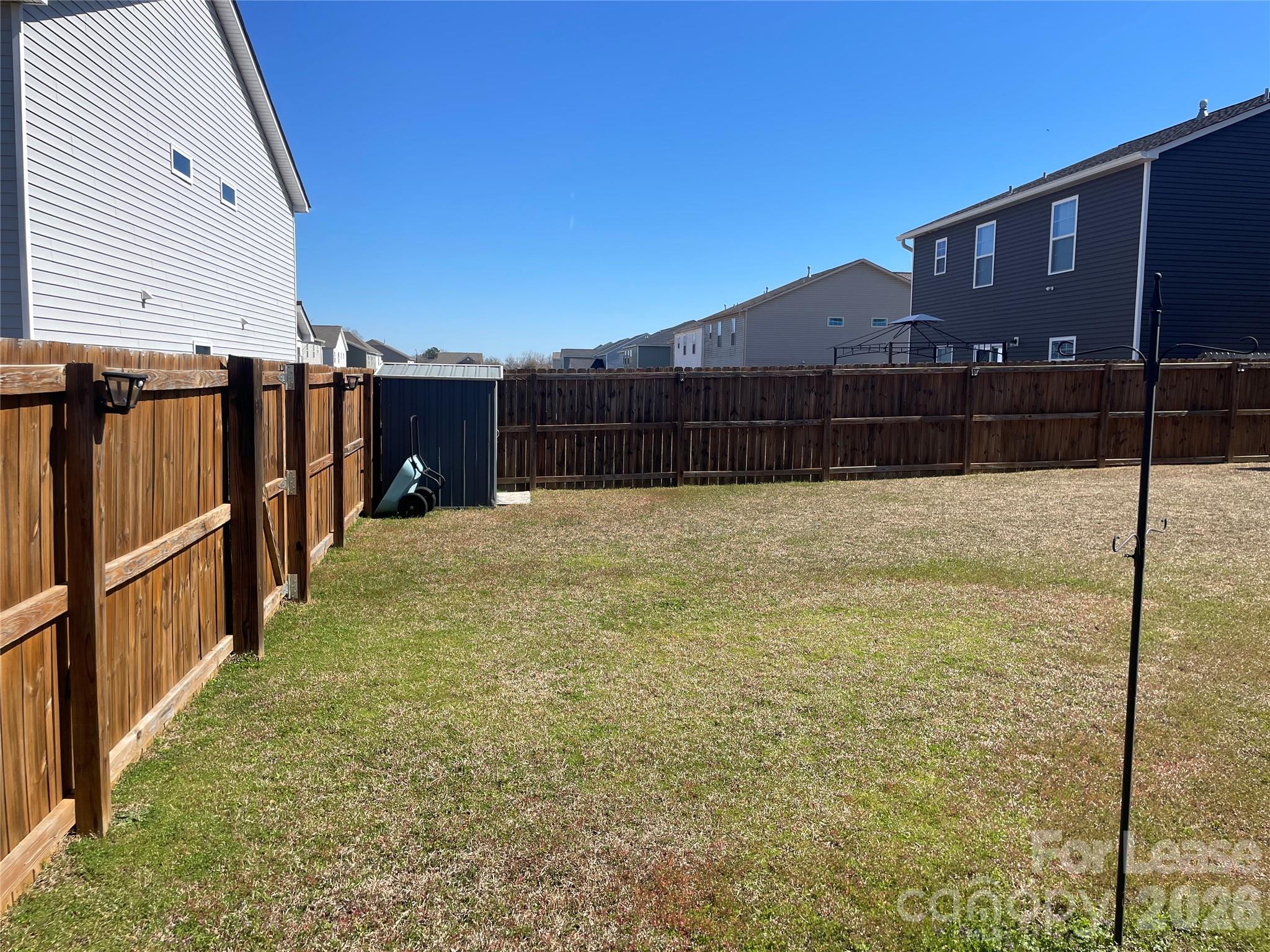 Hunters Crossing - Residential Lease