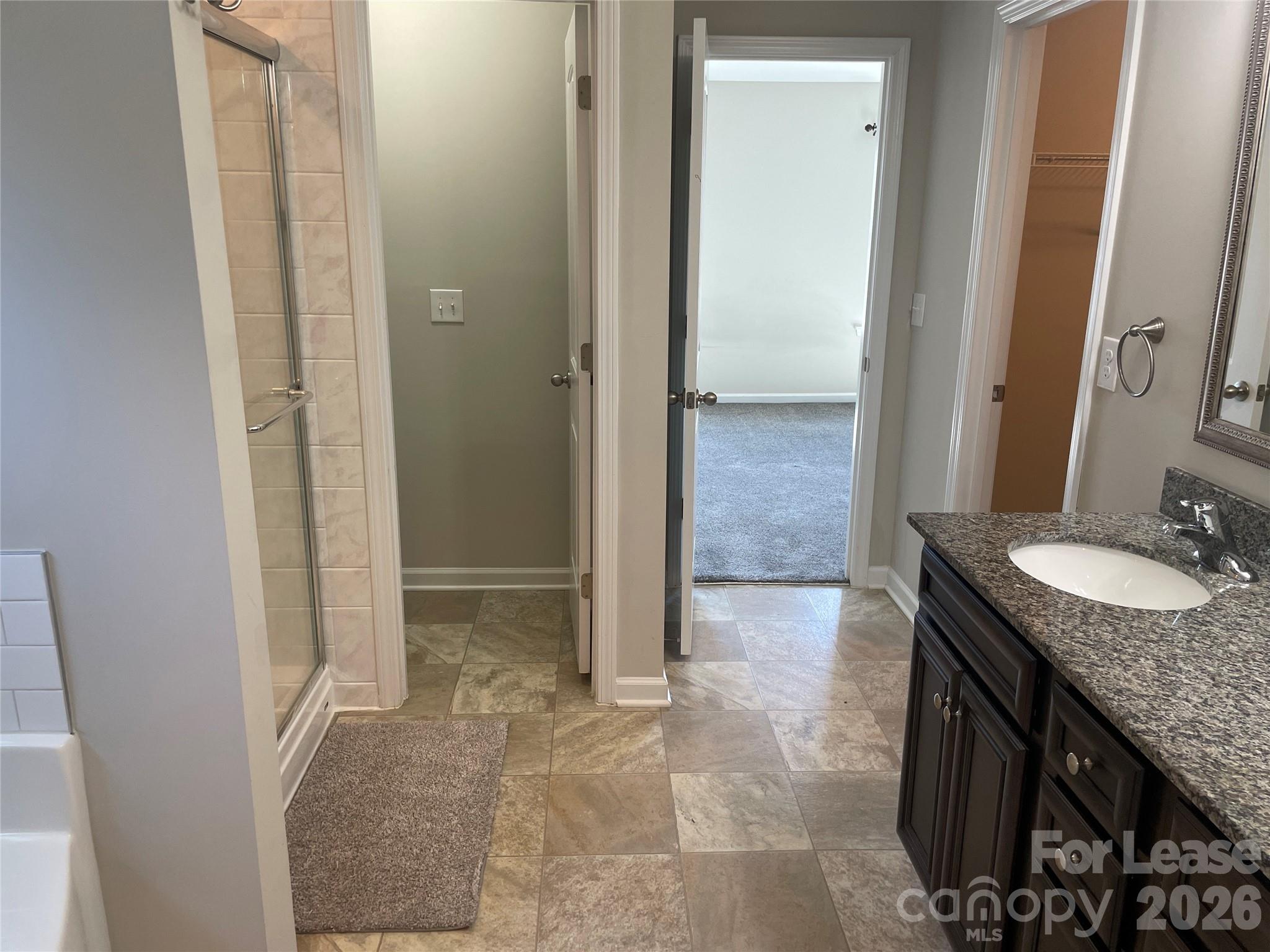 Hunters Crossing - Residential Lease