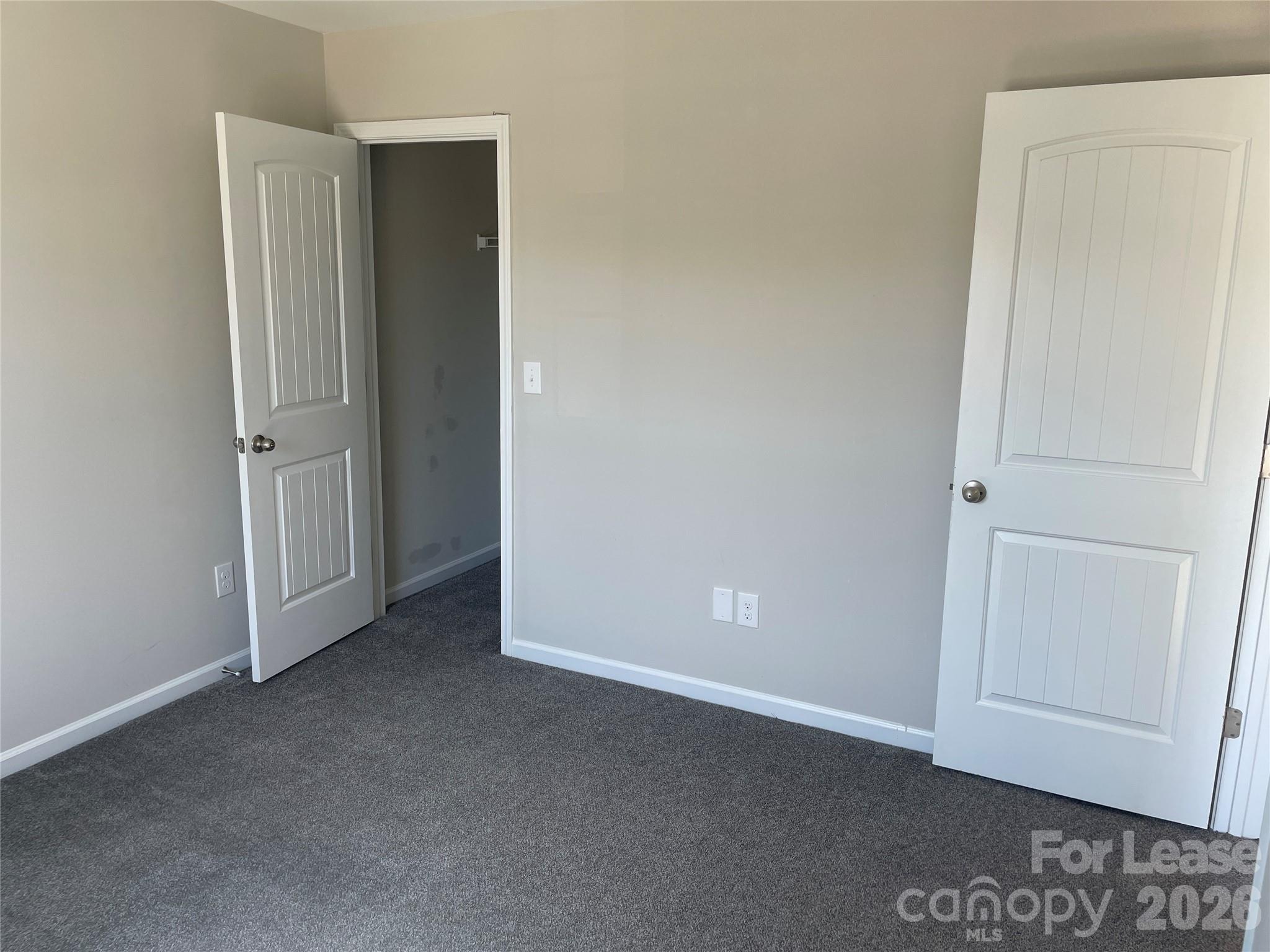 Hunters Crossing - Residential Lease