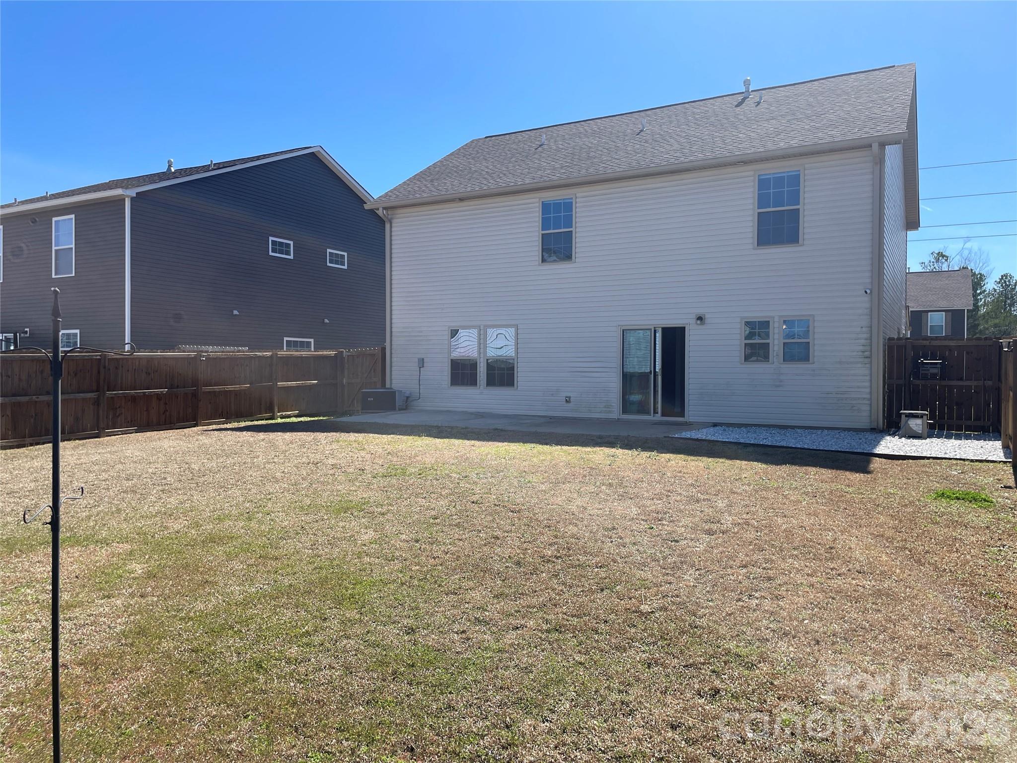 Hunters Crossing - Residential Lease