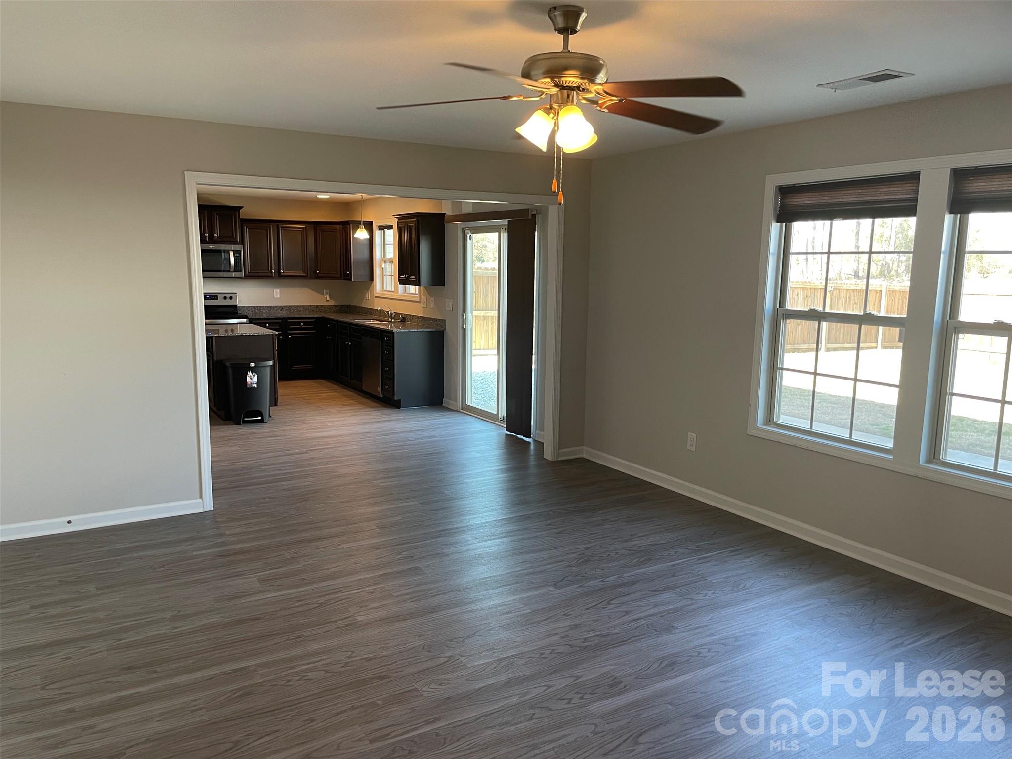 Hunters Crossing - Residential Lease