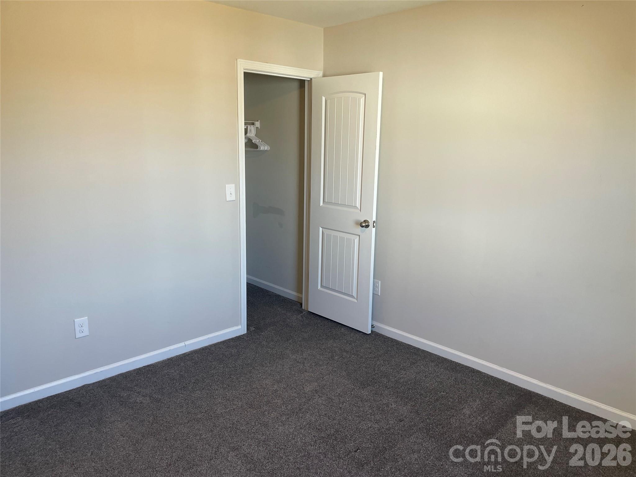 Hunters Crossing - Residential Lease