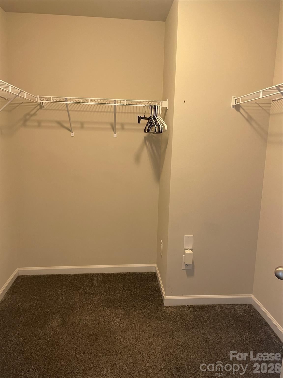 Hunters Crossing - Residential Lease