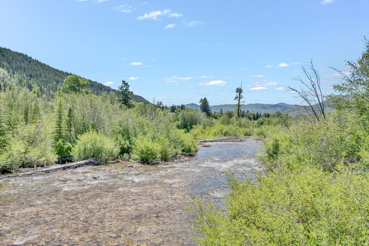 ASPEN ACRES - Residential