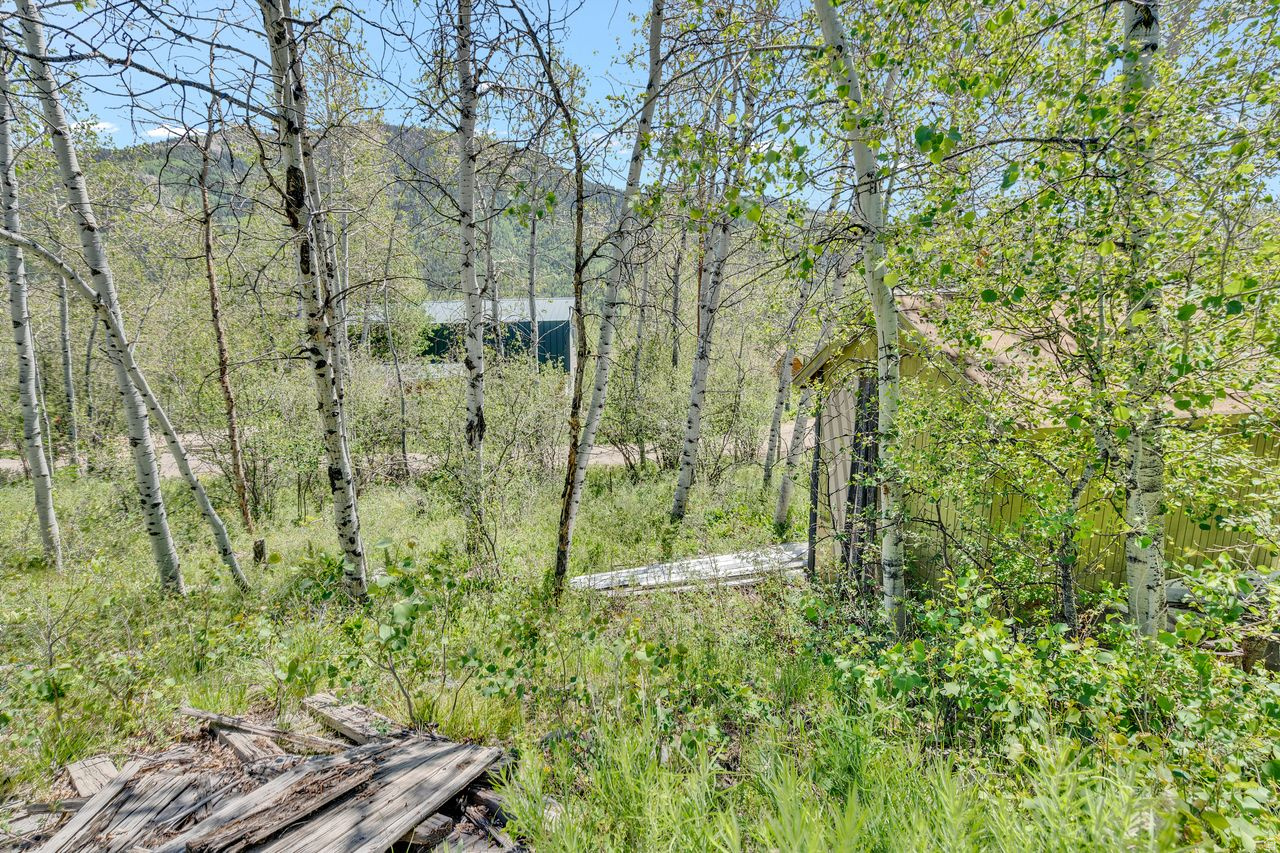 ASPEN ACRES - Residential