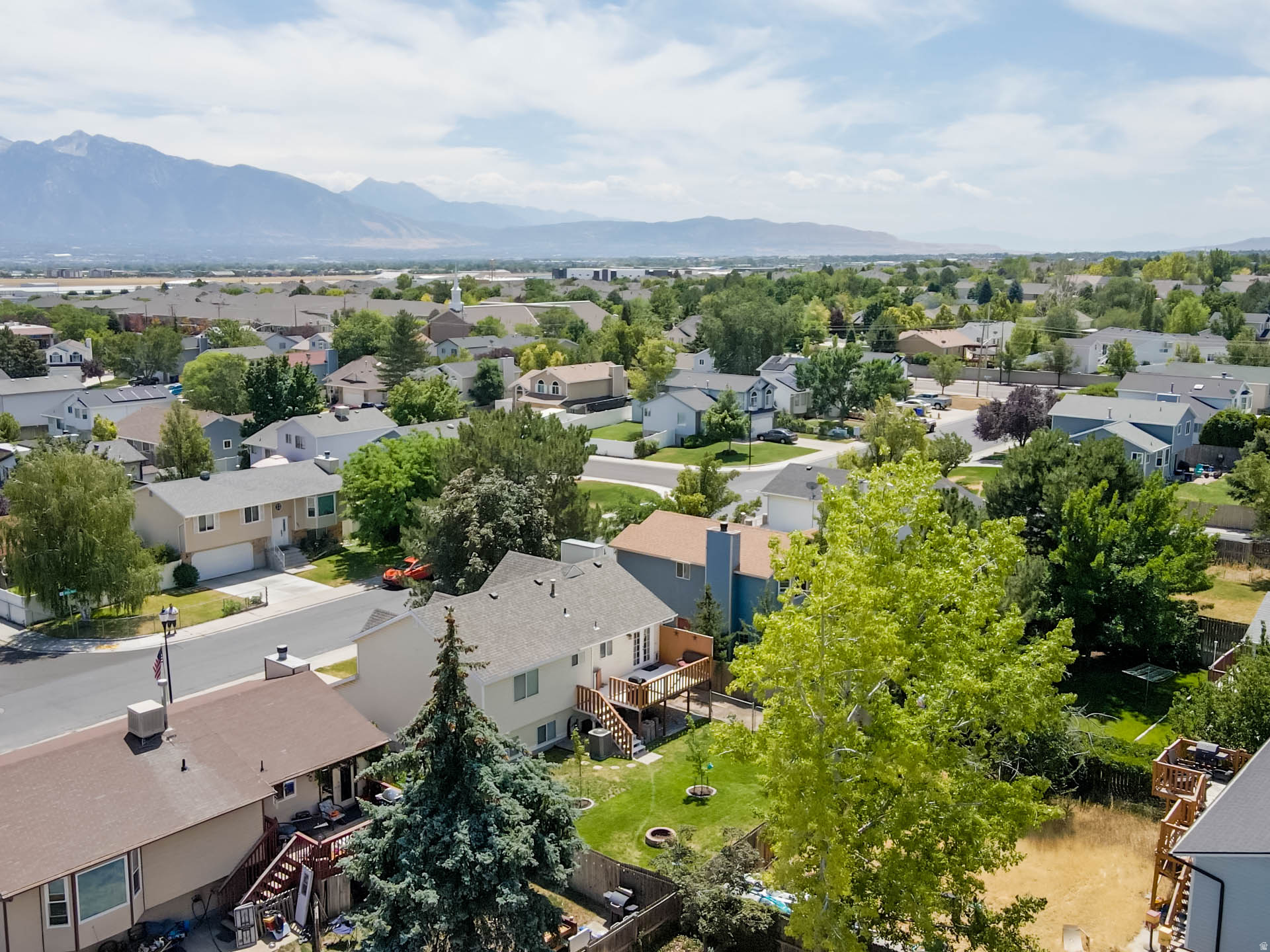 OQUIRRH SHADOWS # 18 - Residential