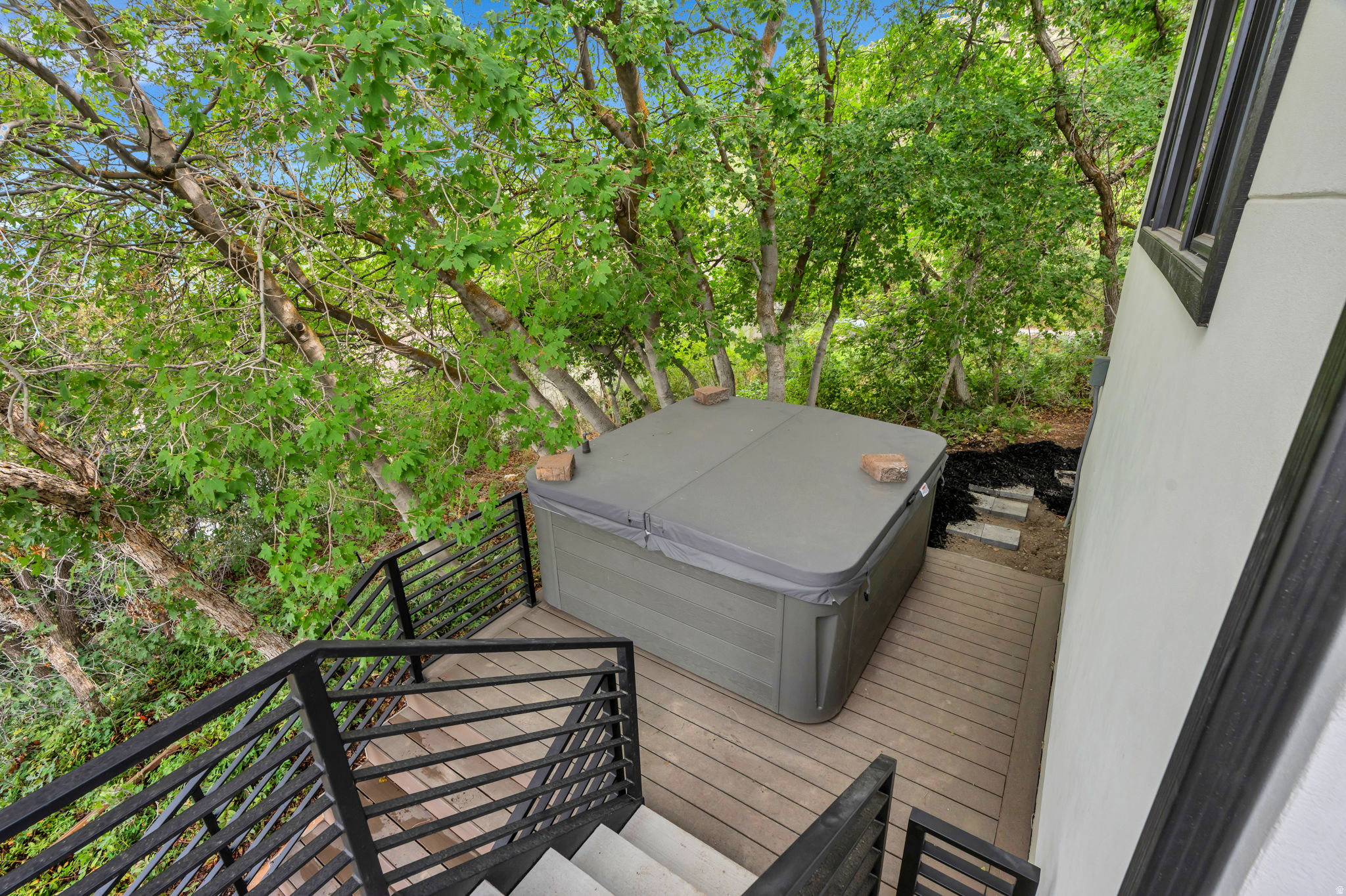SHERWOOD HILLS - Residential