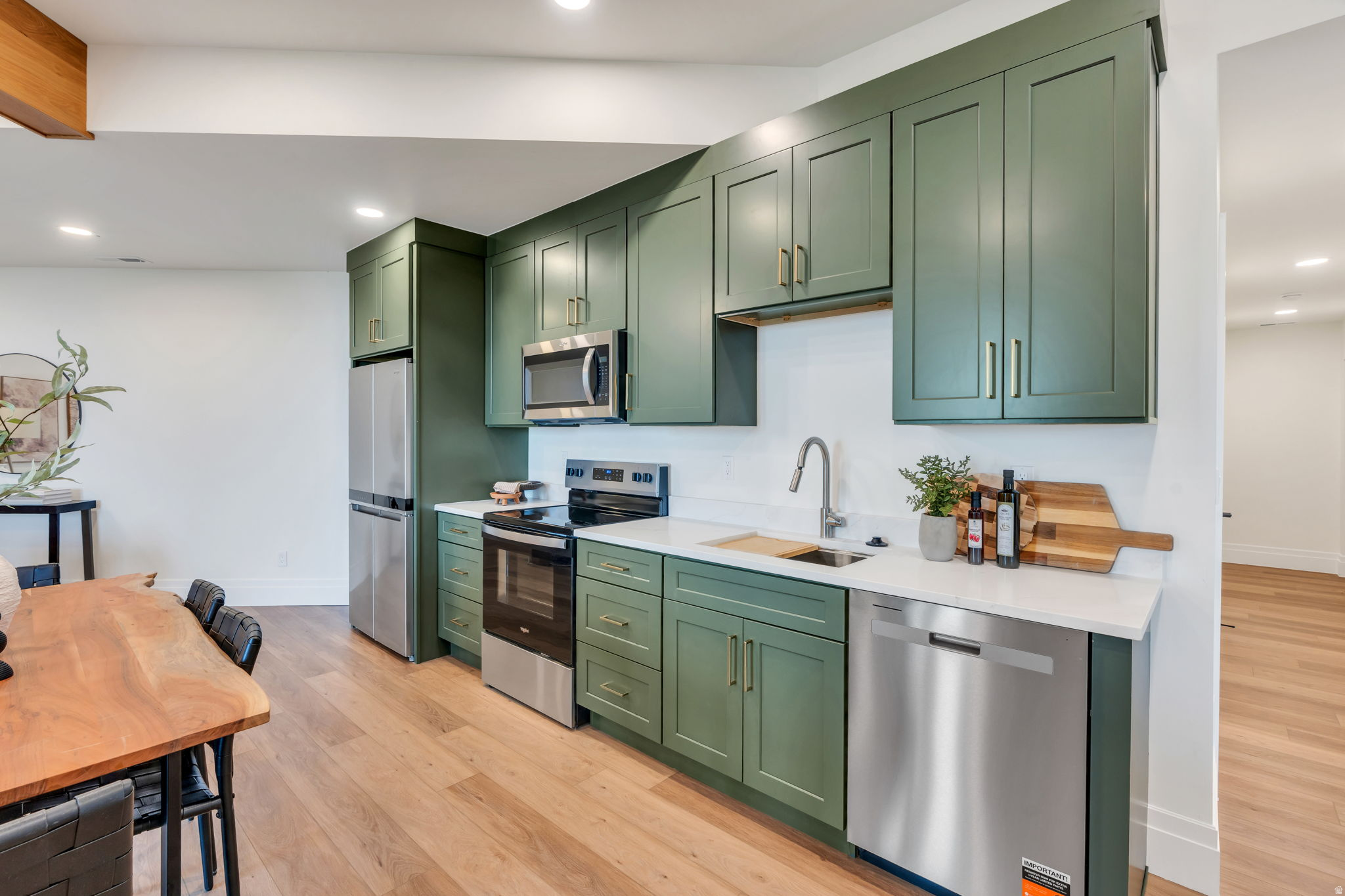 SHERWOOD HILLS - Residential