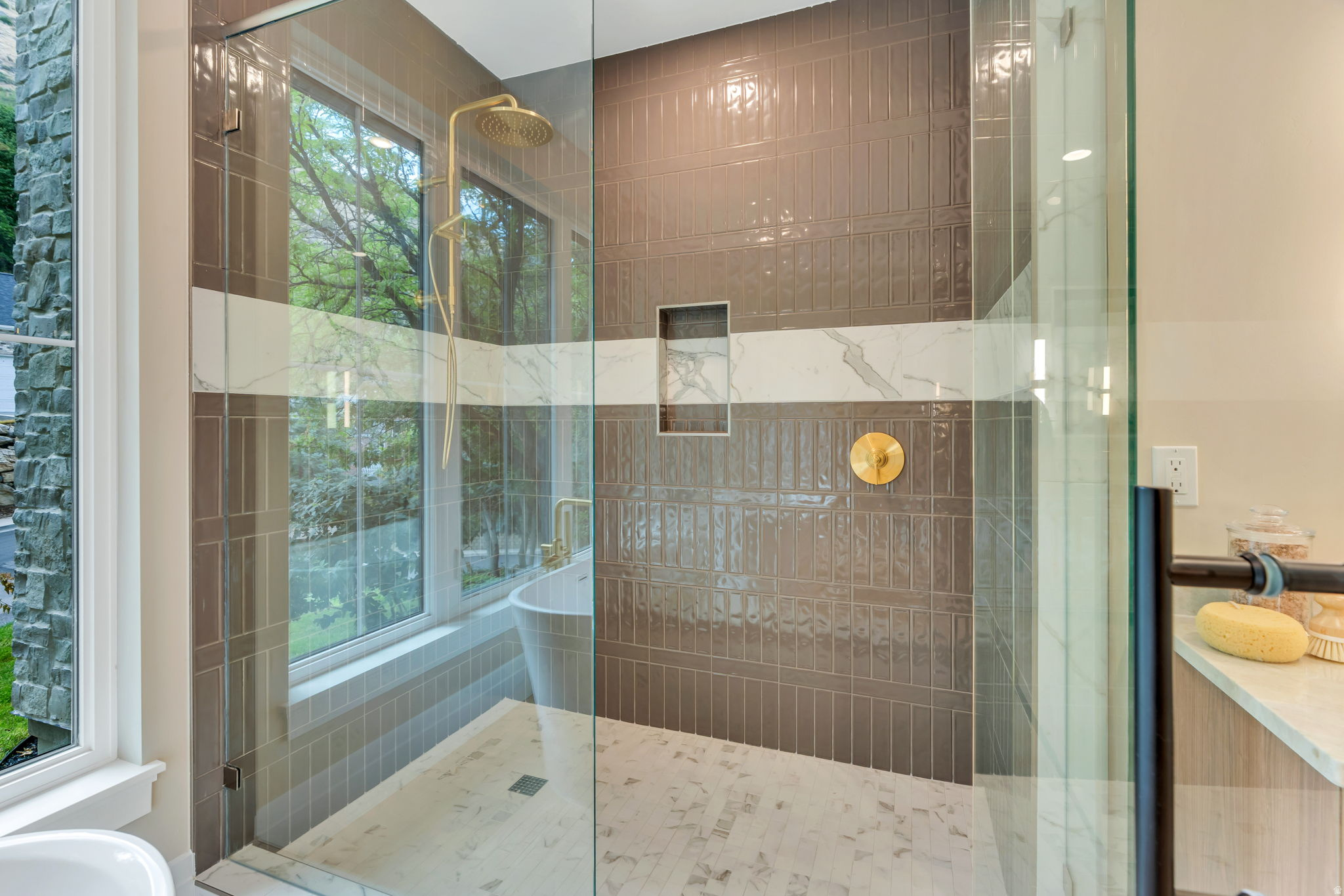 SHERWOOD HILLS - Residential