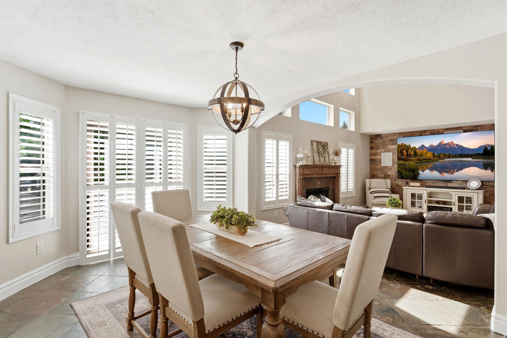 BELLEVUE - Residential