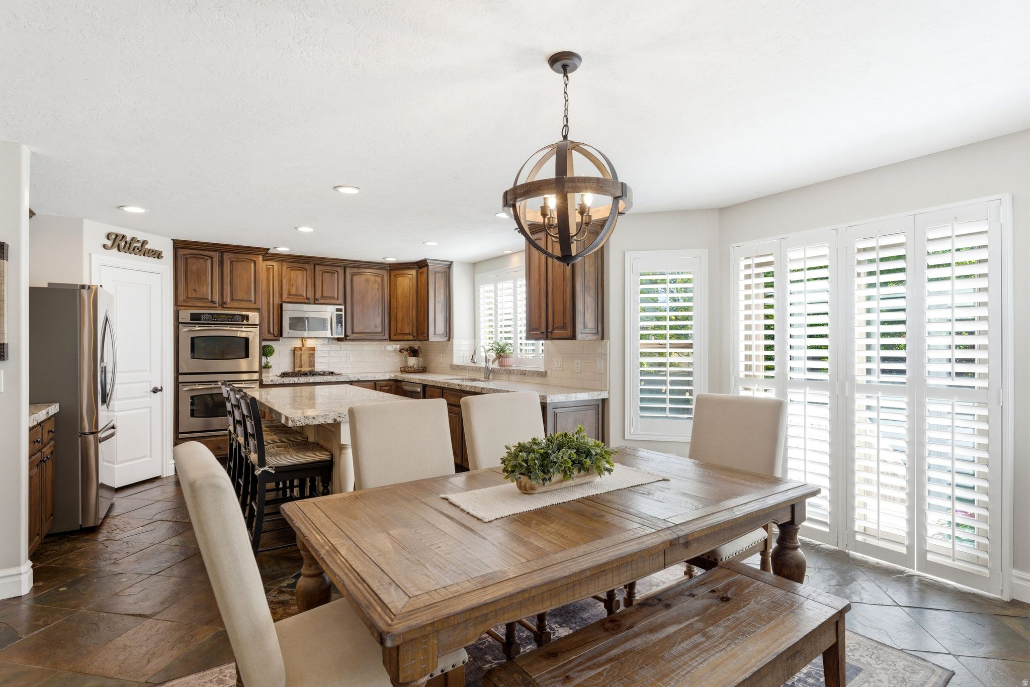 BELLEVUE - Residential