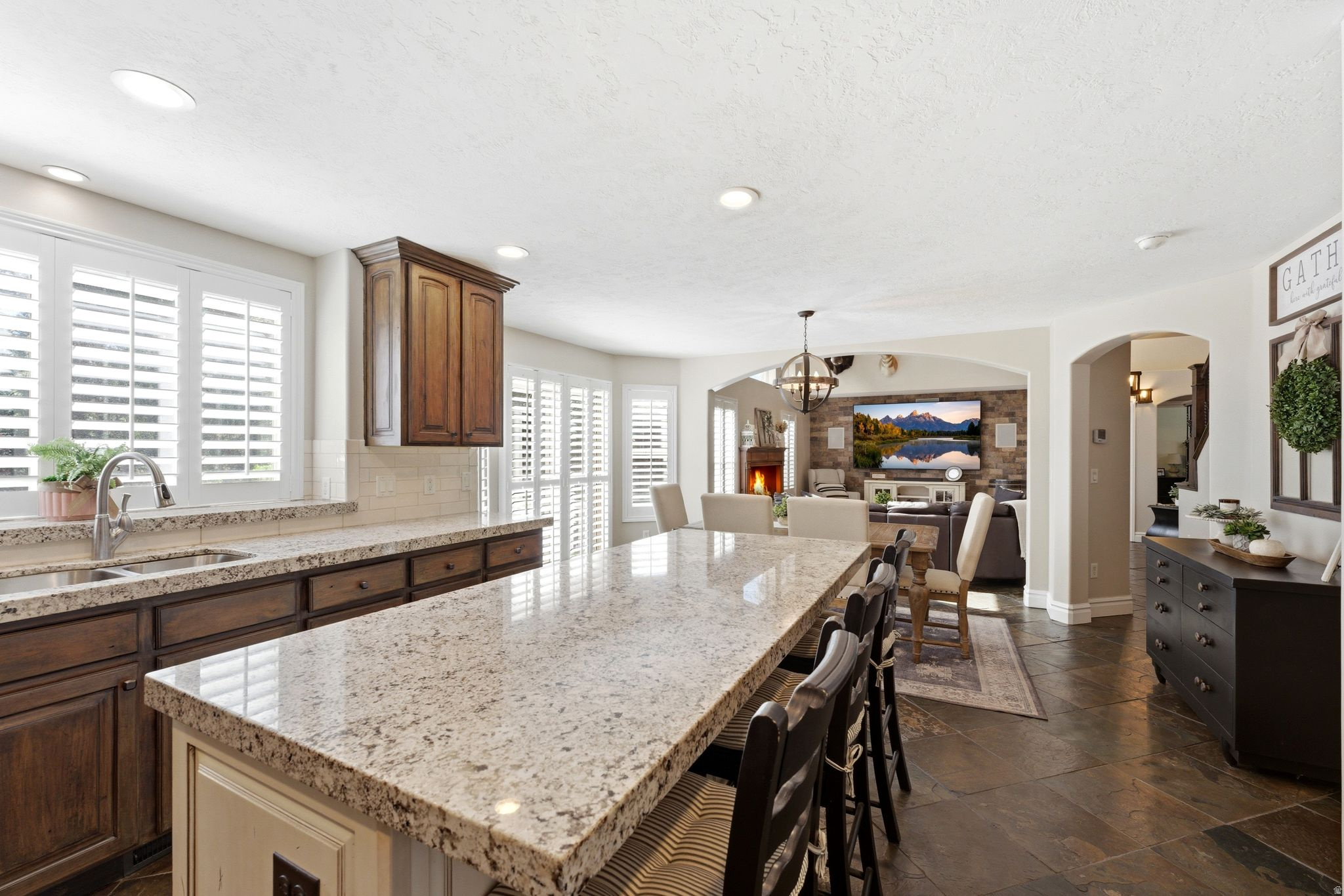 BELLEVUE - Residential