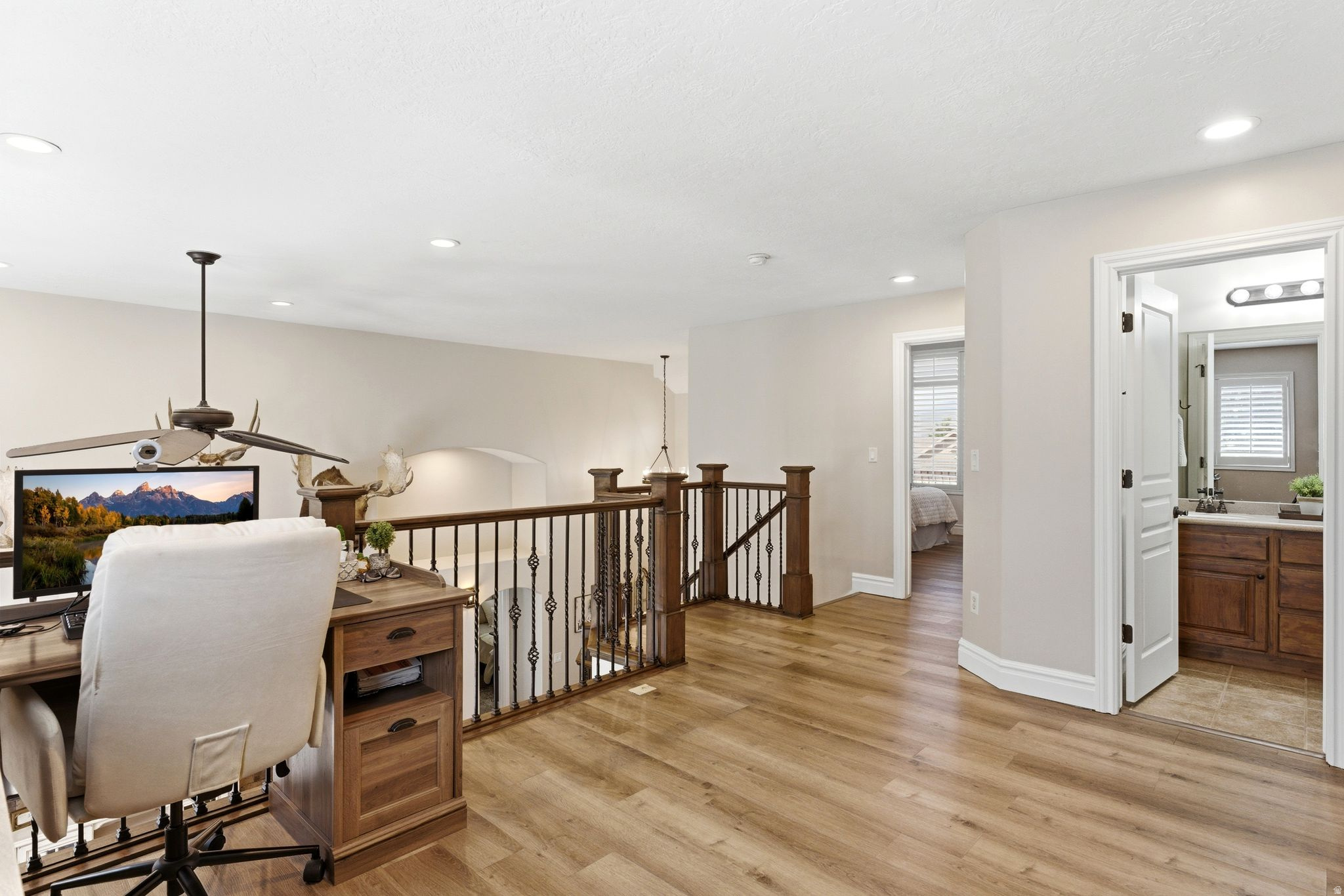 BELLEVUE - Residential