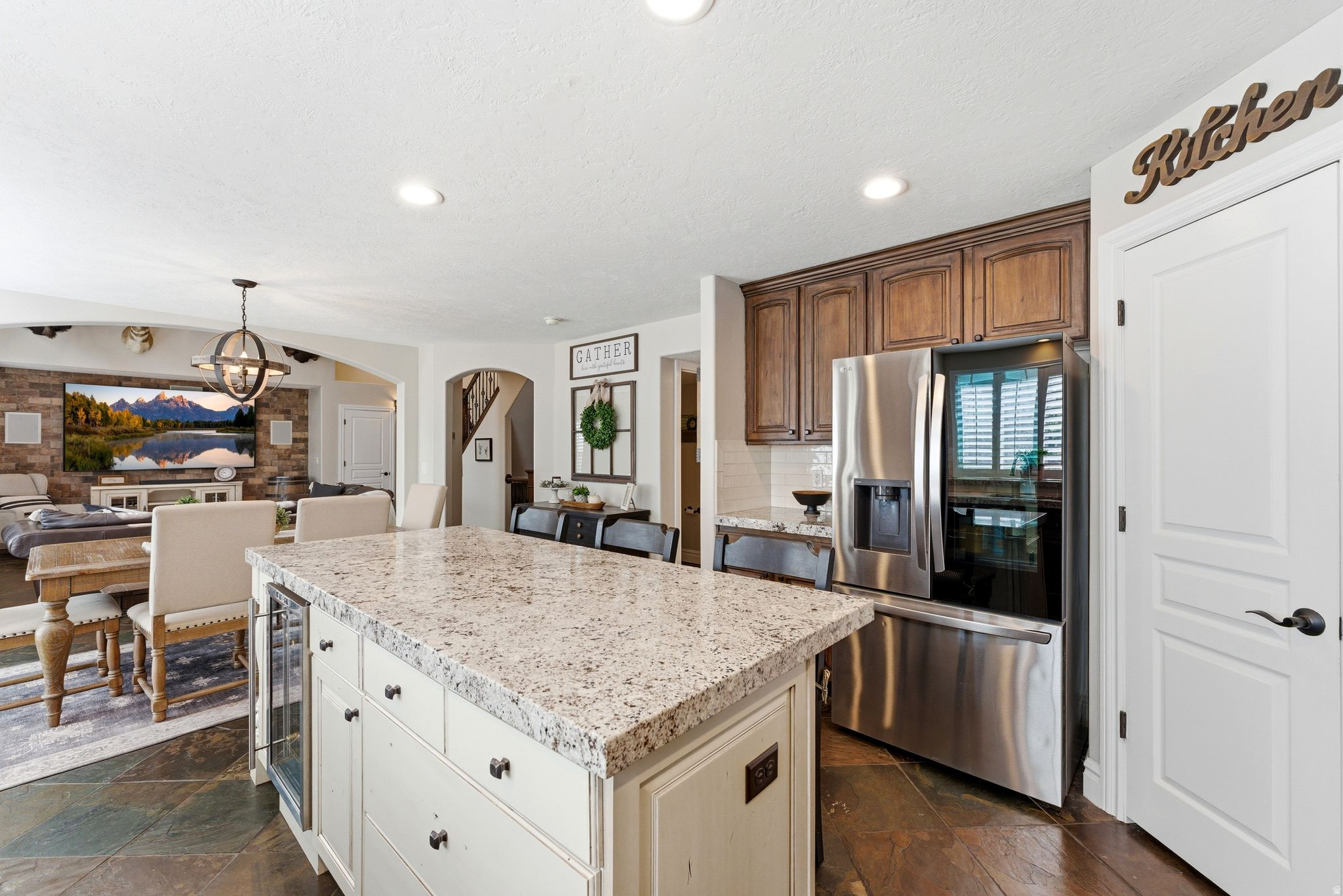 BELLEVUE - Residential