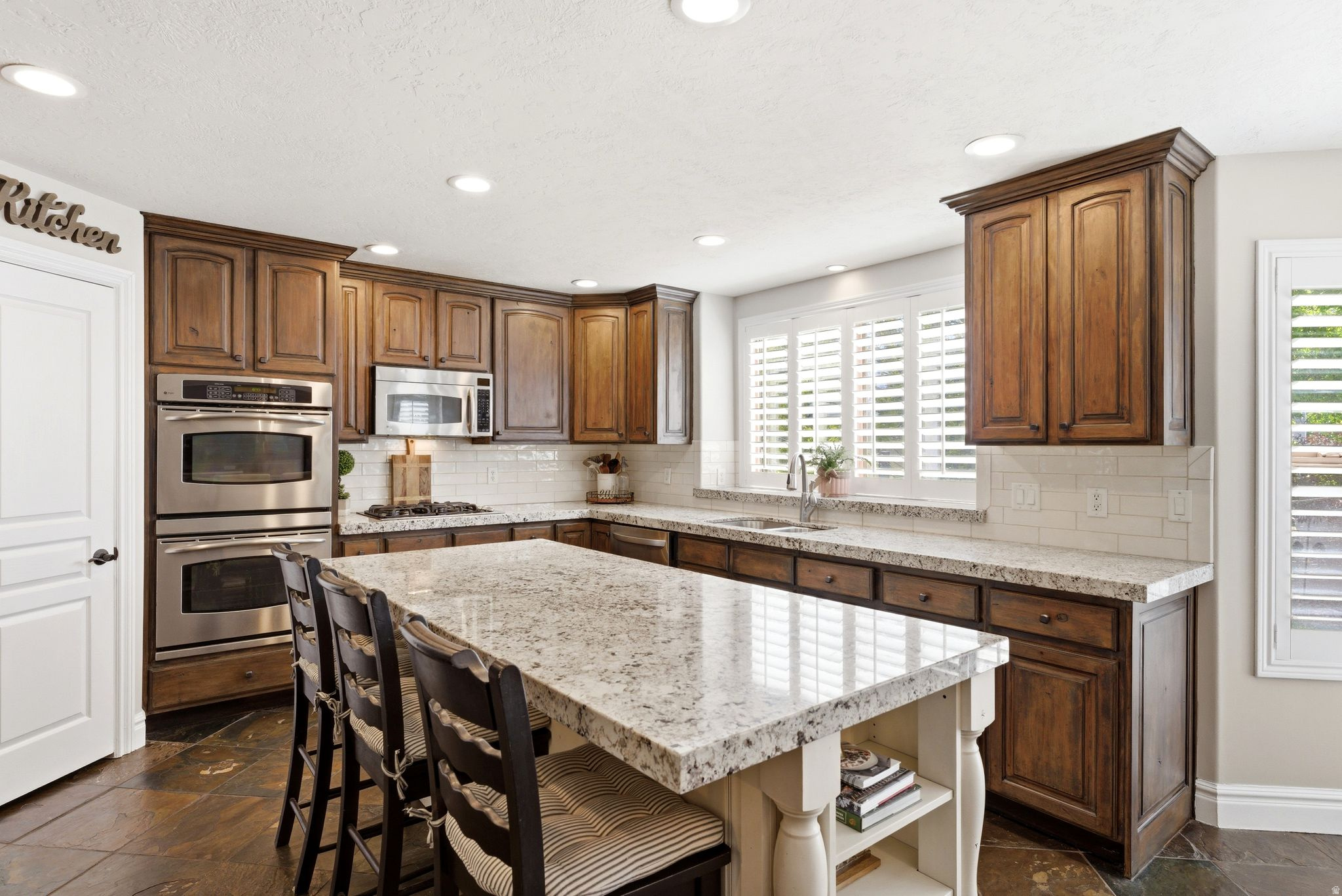 BELLEVUE - Residential