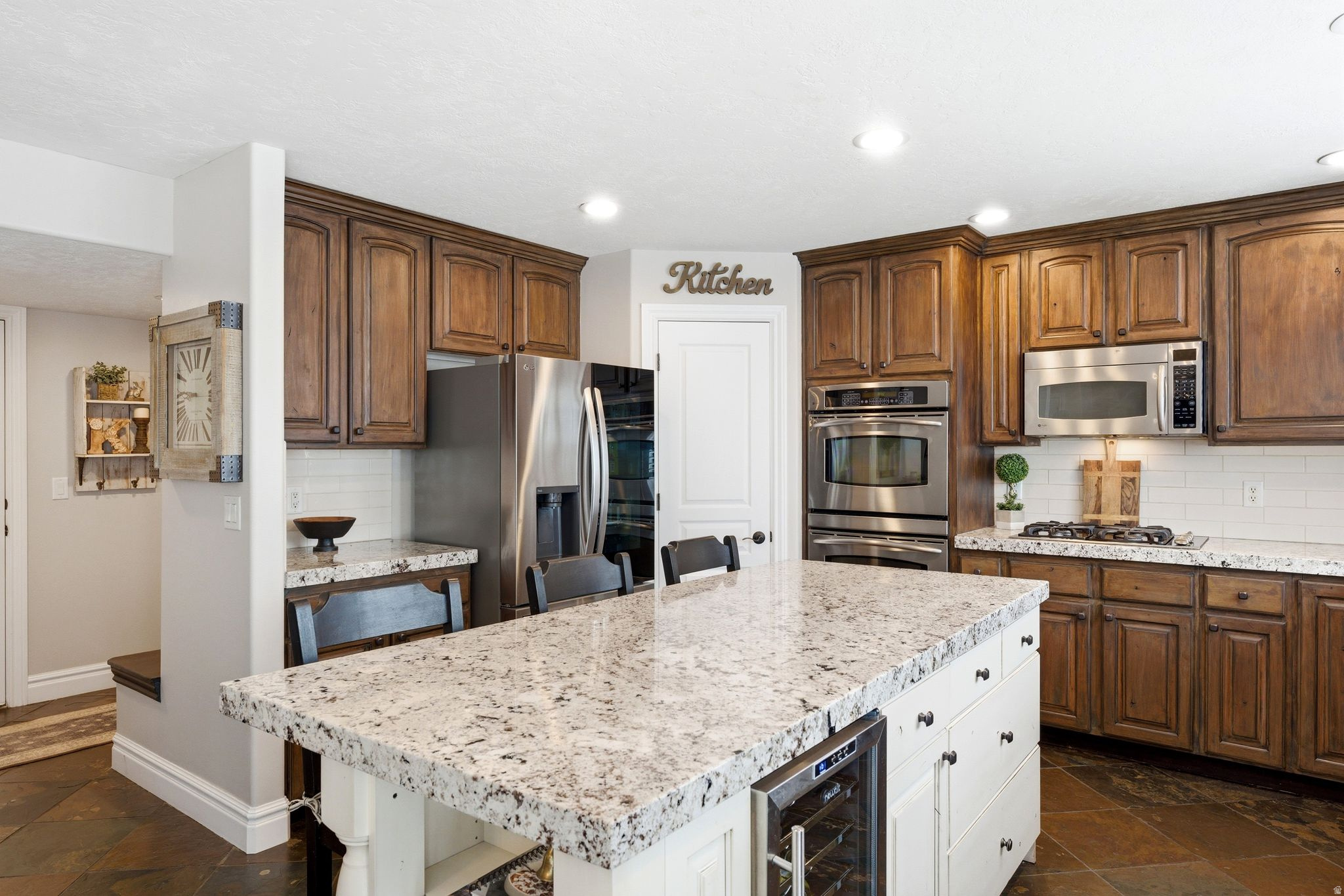 BELLEVUE - Residential