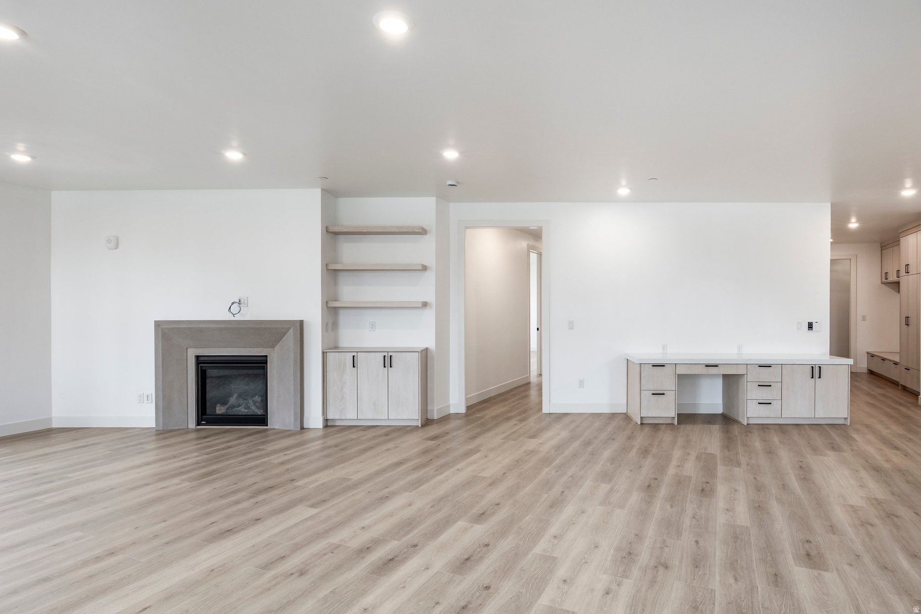 APOLLO SQUARE - Residential